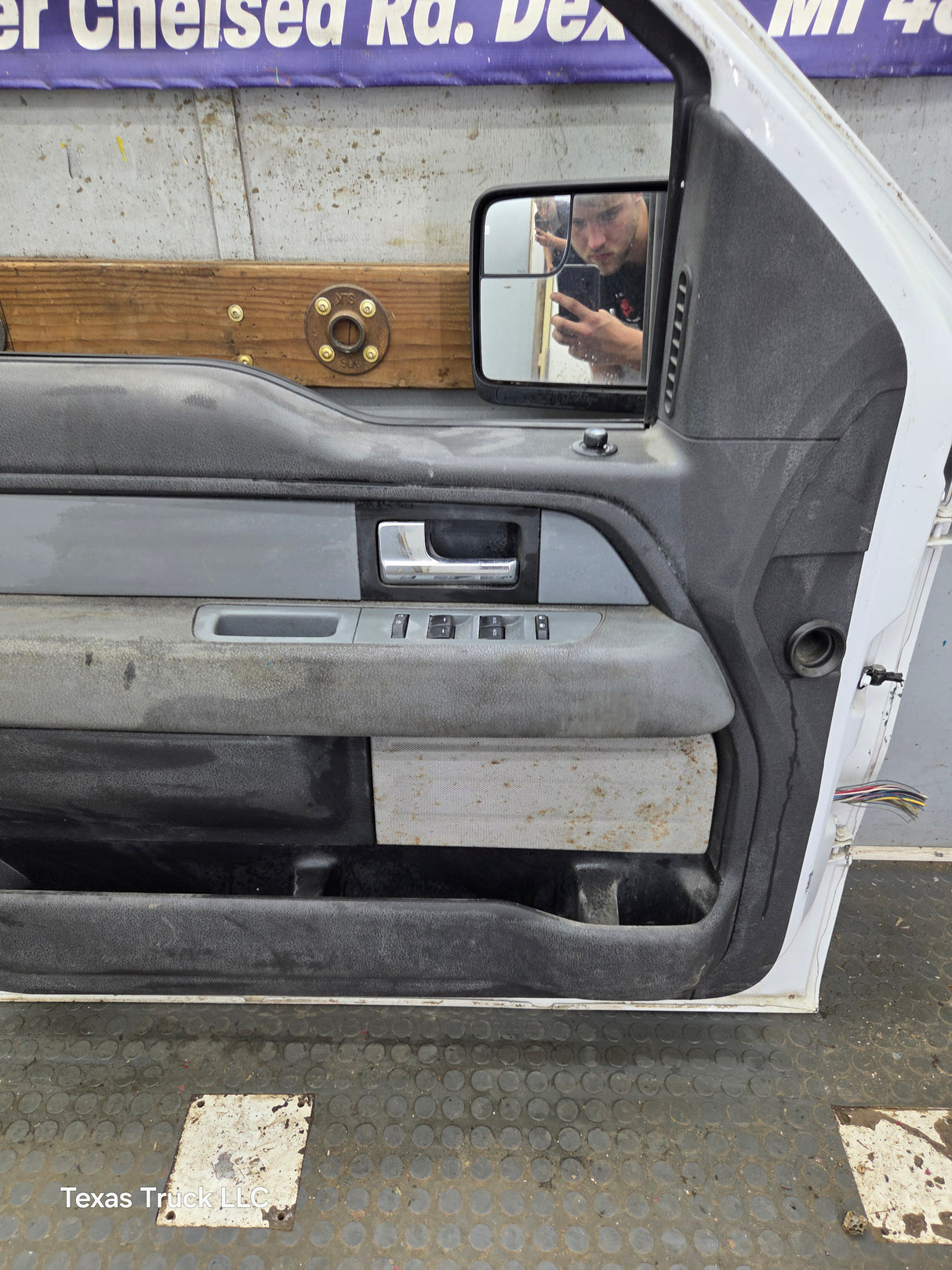 2004-2008 Ford F150 Driver Side Extended/Regular Cab Front Door LH