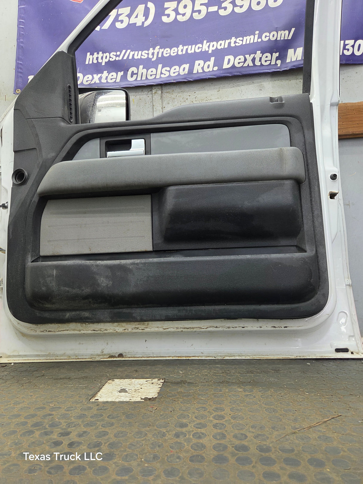 2004-2008 Ford F150 Extended/Regular Cab Passenger Side Front Door RH