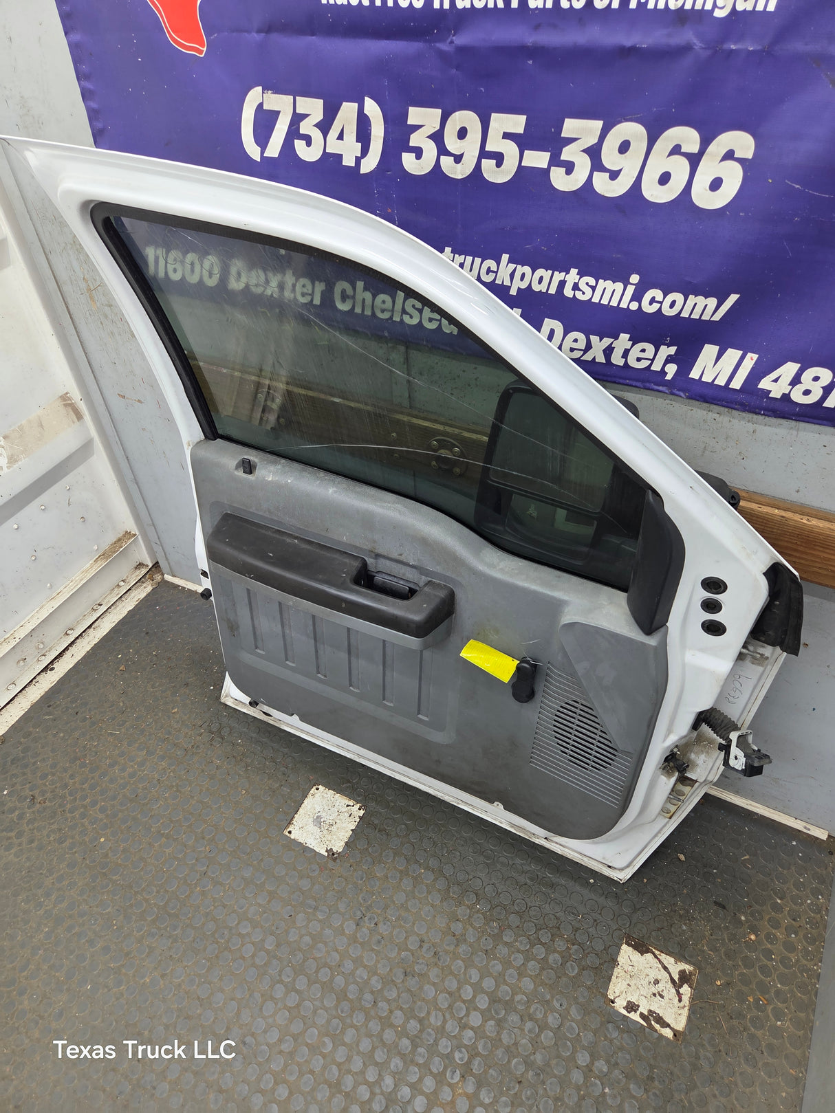 2012-2016 Ford Super Duty LH Driver Side Front Door F250 F350 F450 F550