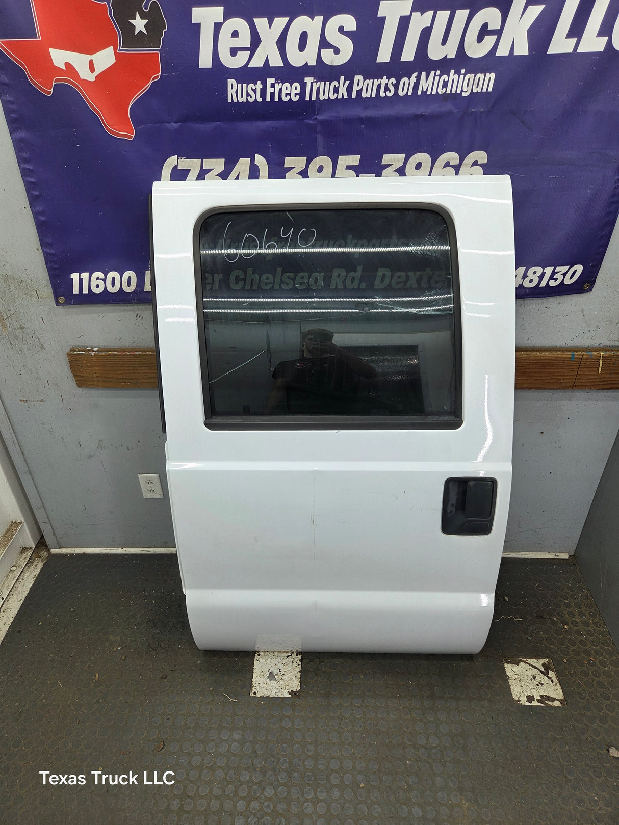 2012-2016 Ford Super Duty Driver Rear Door LH Crew Cab F250 F350 F450 F550