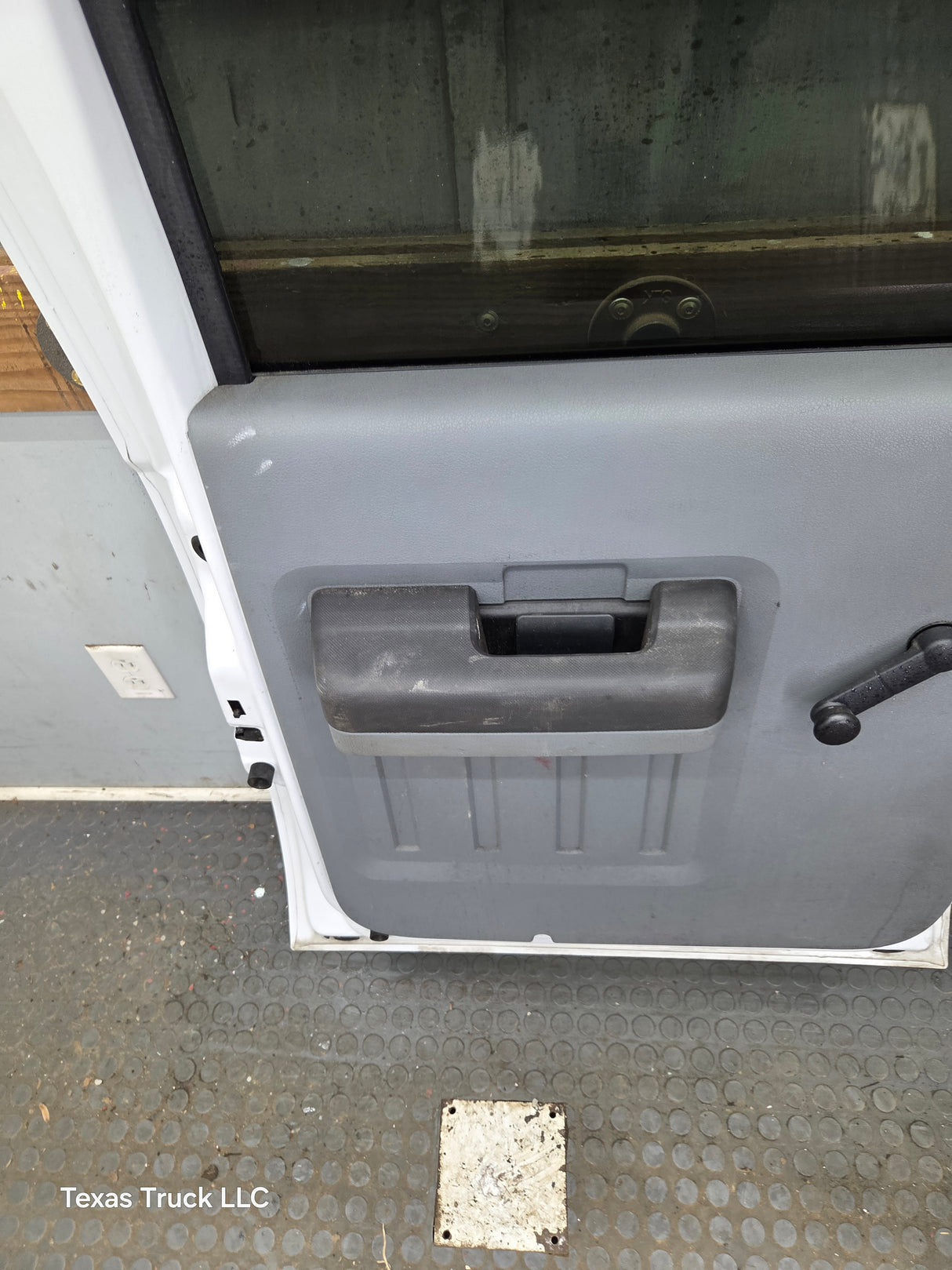 2012-2016 Ford Super Duty Driver Rear Door LH Crew Cab F250 F350 F450 F550