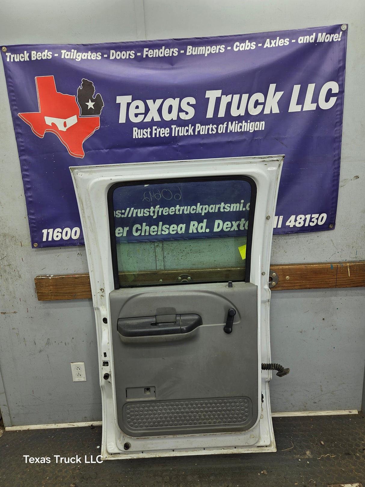 1999-2011 Ford Super Duty LH Driver Side Rear Crew Cab Door F250 F350 F450 F550