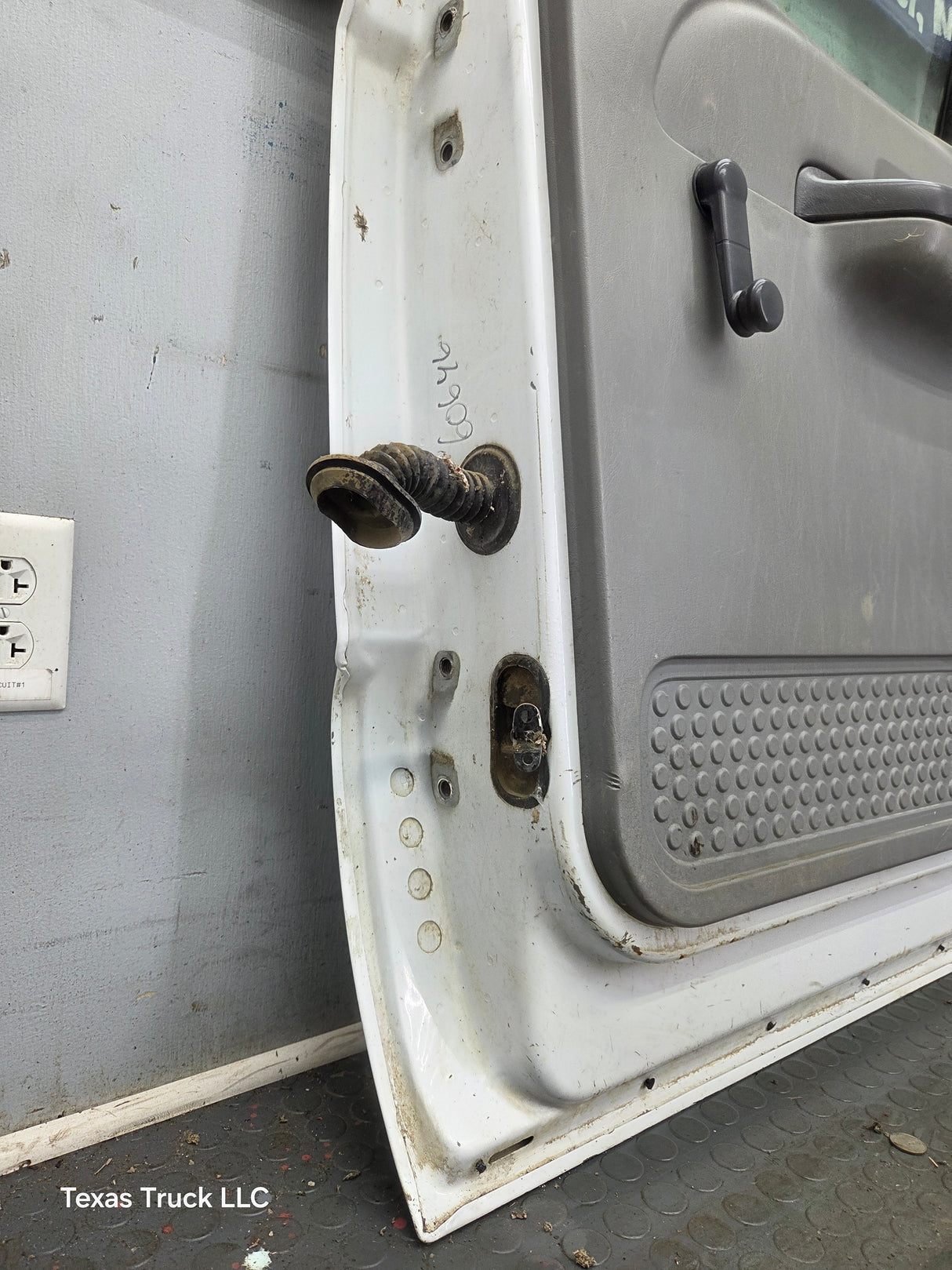 1999-2011 Ford Super Duty RH Passenger Side Rear Crew Cab Door F250 F350 F450 F550