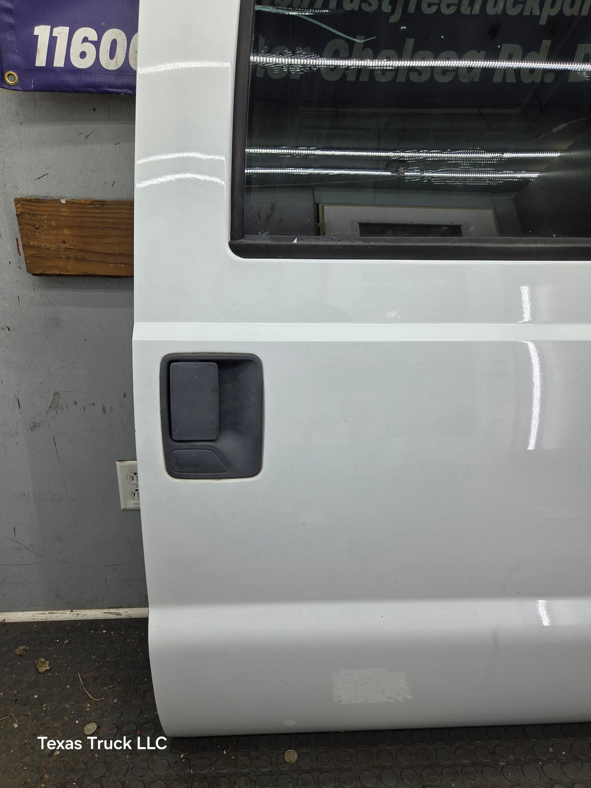 2012-2016 Ford Super Duty Driver Rear Door LH Crew Cab F250 F350 F450 F550