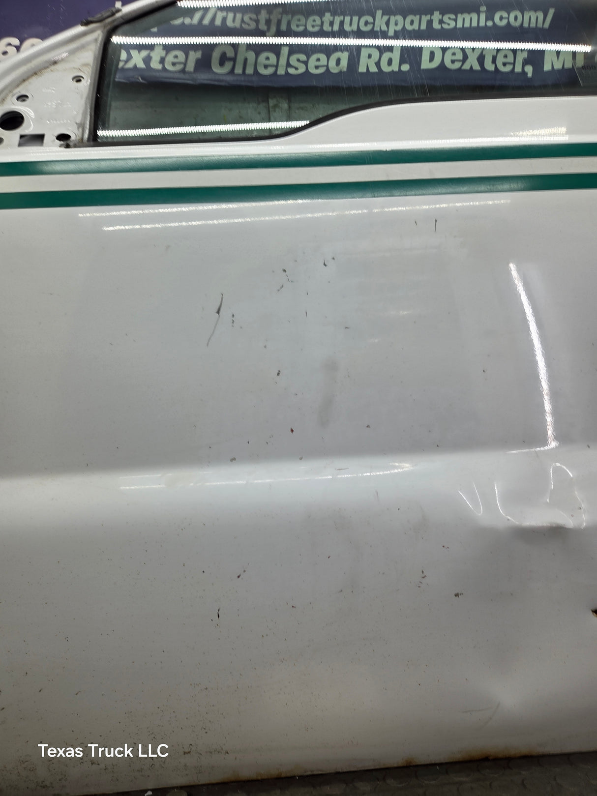 1999-2011 Ford Super Duty LH Driver Side Front Door F250 F350 F450 F550