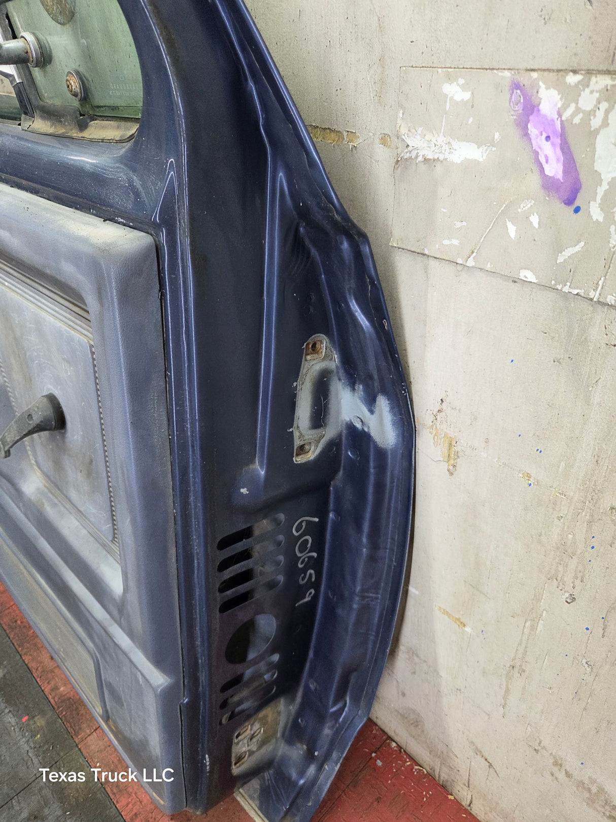 1981-1993 Dodge Ram 1st Gen LH Driver Side Front Door W150 W250 W350 D150 D250 D350 Ram Charger