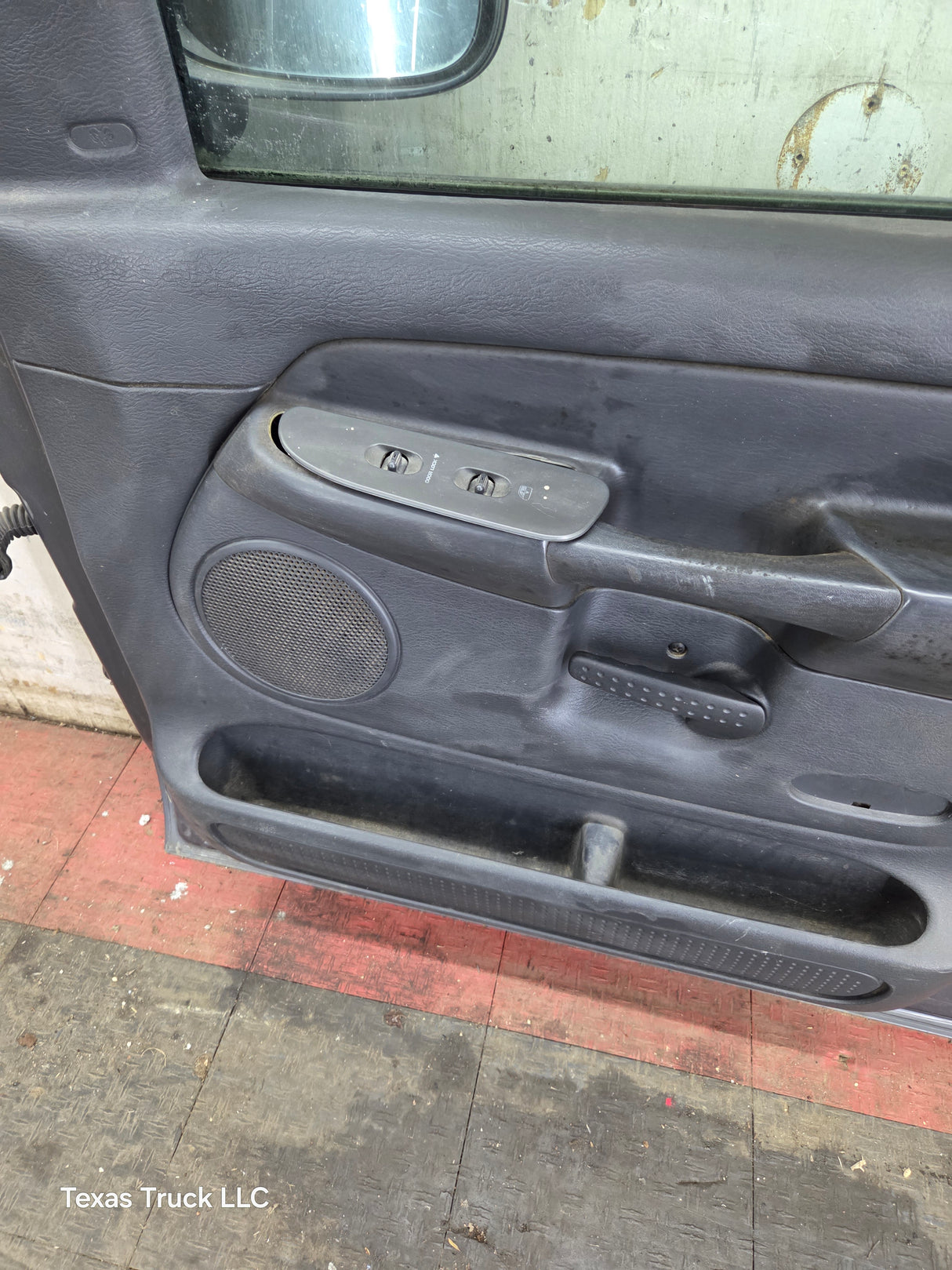 2003-2008 Dodge Ram 3rd Gen Passenger Side Front Quad Cab Crew Cab Door 1500 2500 3500 4500 5500