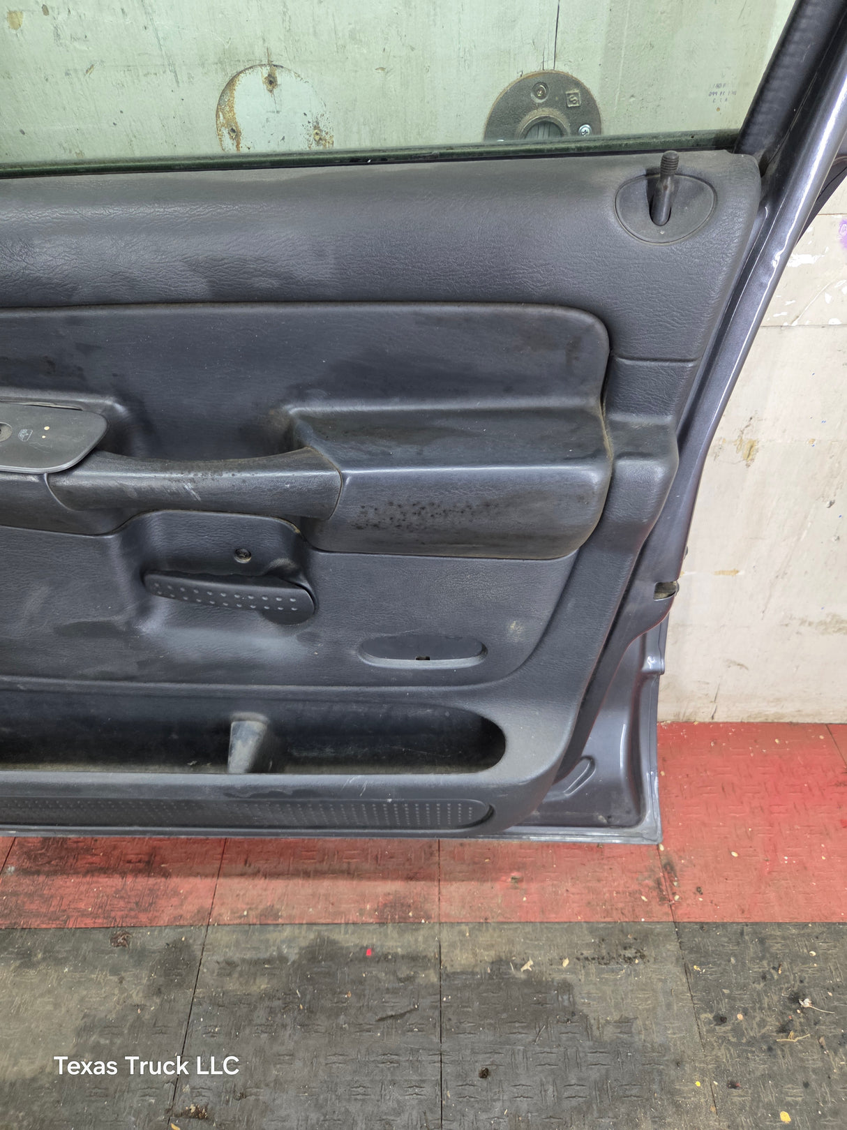 2003-2008 Dodge Ram 3rd Gen Passenger Side Front Quad Cab Crew Cab Door 1500 2500 3500 4500 5500