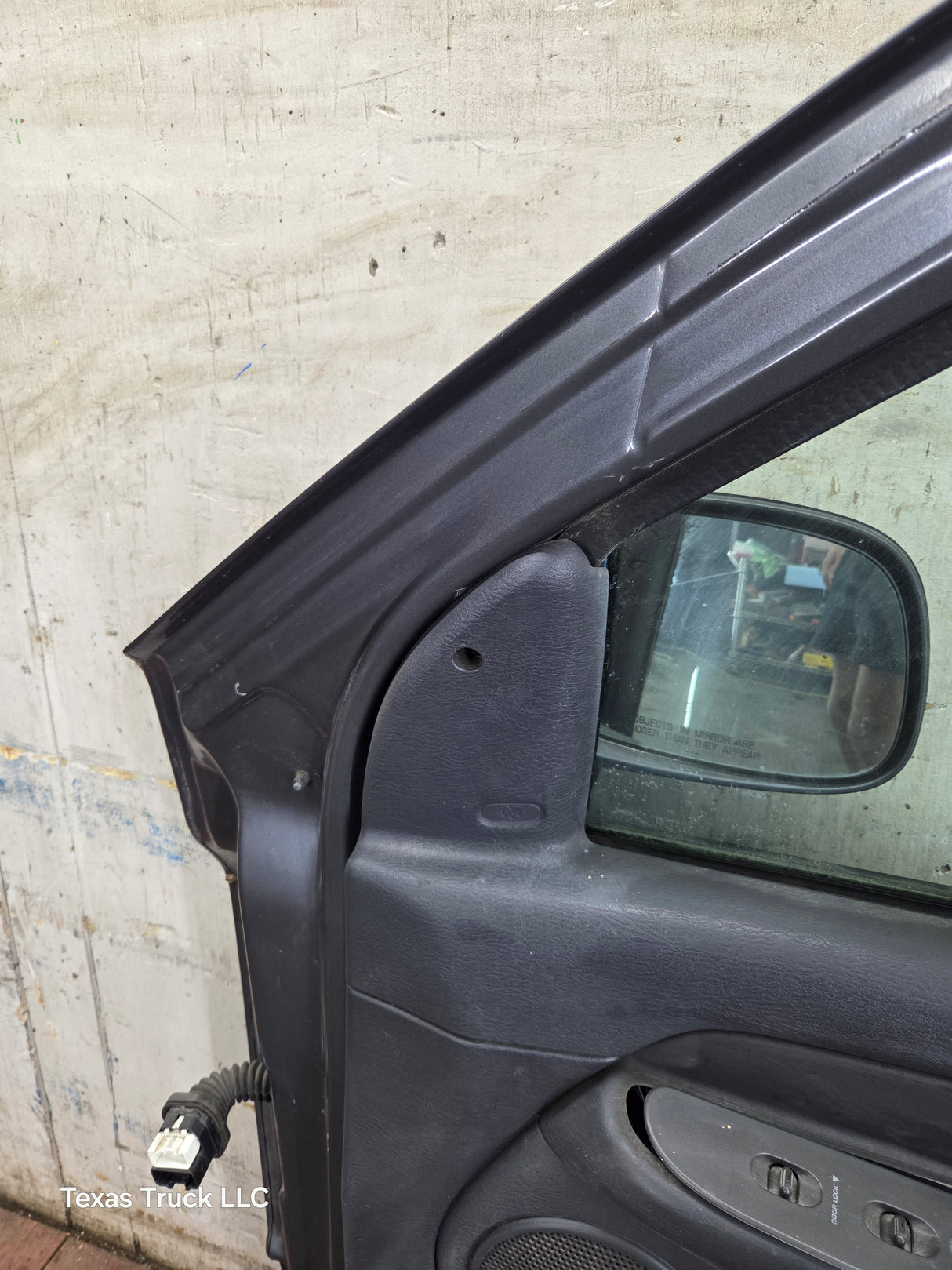 2003-2008 Dodge Ram 3rd Gen Passenger Side Front Quad Cab Crew Cab Door 1500 2500 3500 4500 5500