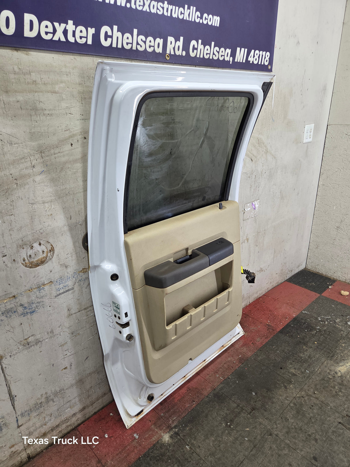 1999-2011 Ford Super Duty LH Driver Side Rear Crew Cab Door F250 F350 F450 F550