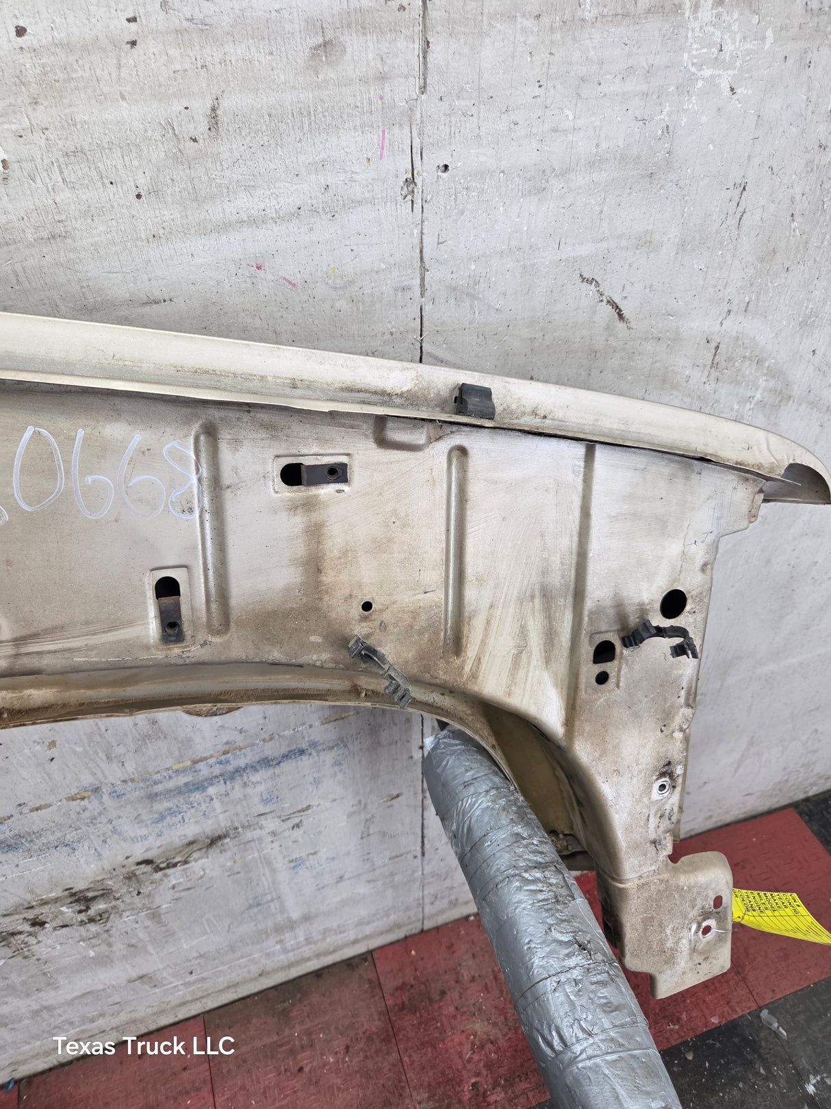 1988-1998 Chevrolet / GMC 1500 2500 3500 Left Hand Driver Side Front Fender
