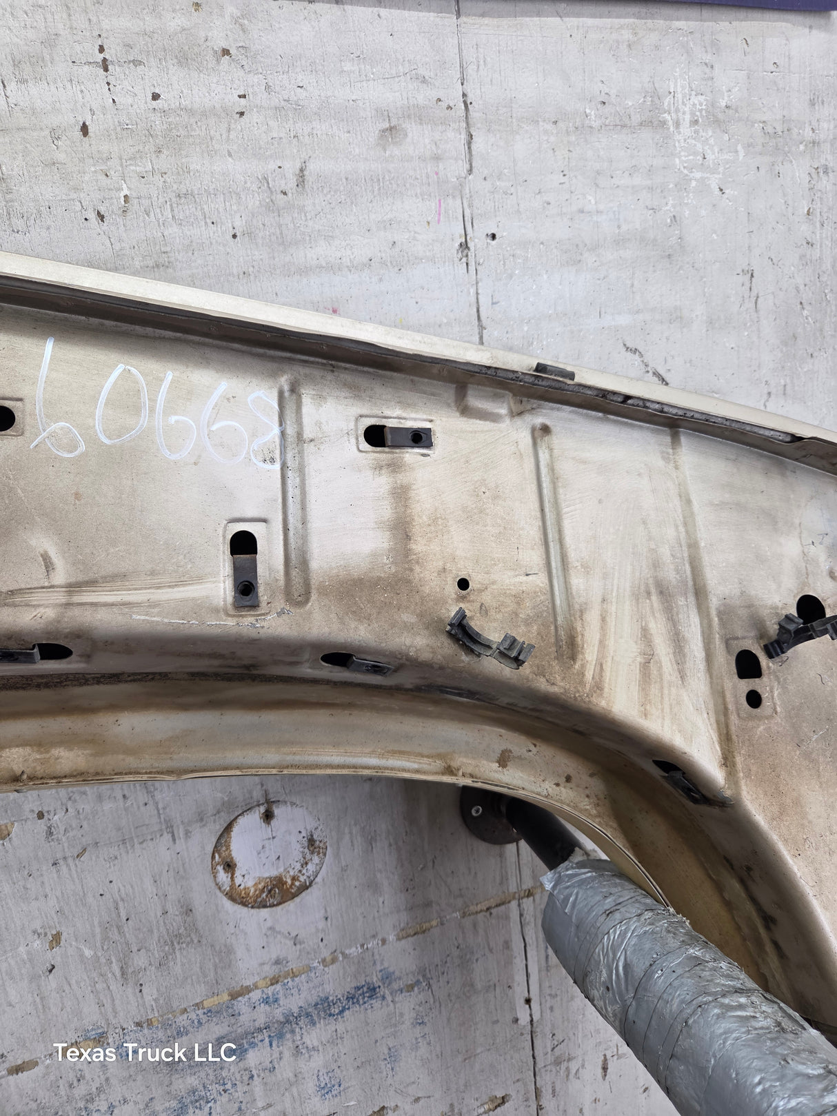 1988-1998 Chevrolet / GMC 1500 2500 3500 Left Hand Driver Side Front Fender
