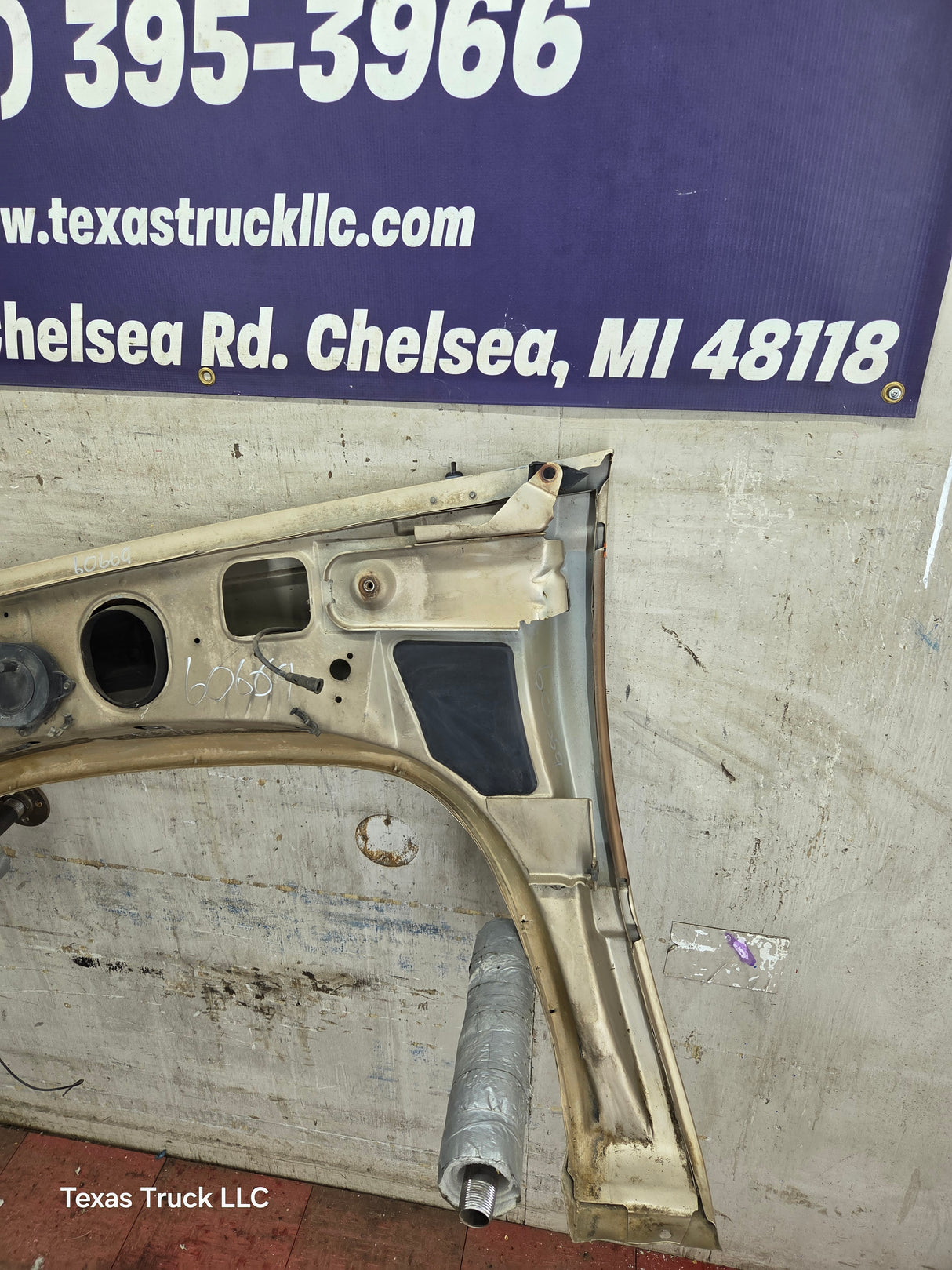 1988-1998 Chevrolet / GMC 1500 2500 3500 Right Hand Passenger Side Front Fender