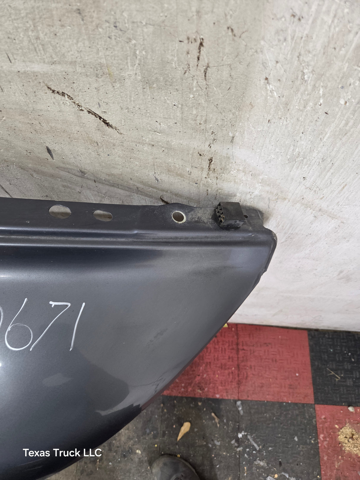 2003-2005 Dodge Ram 3rd Gen 1500 2500 3500 RH Passenger Side Fender