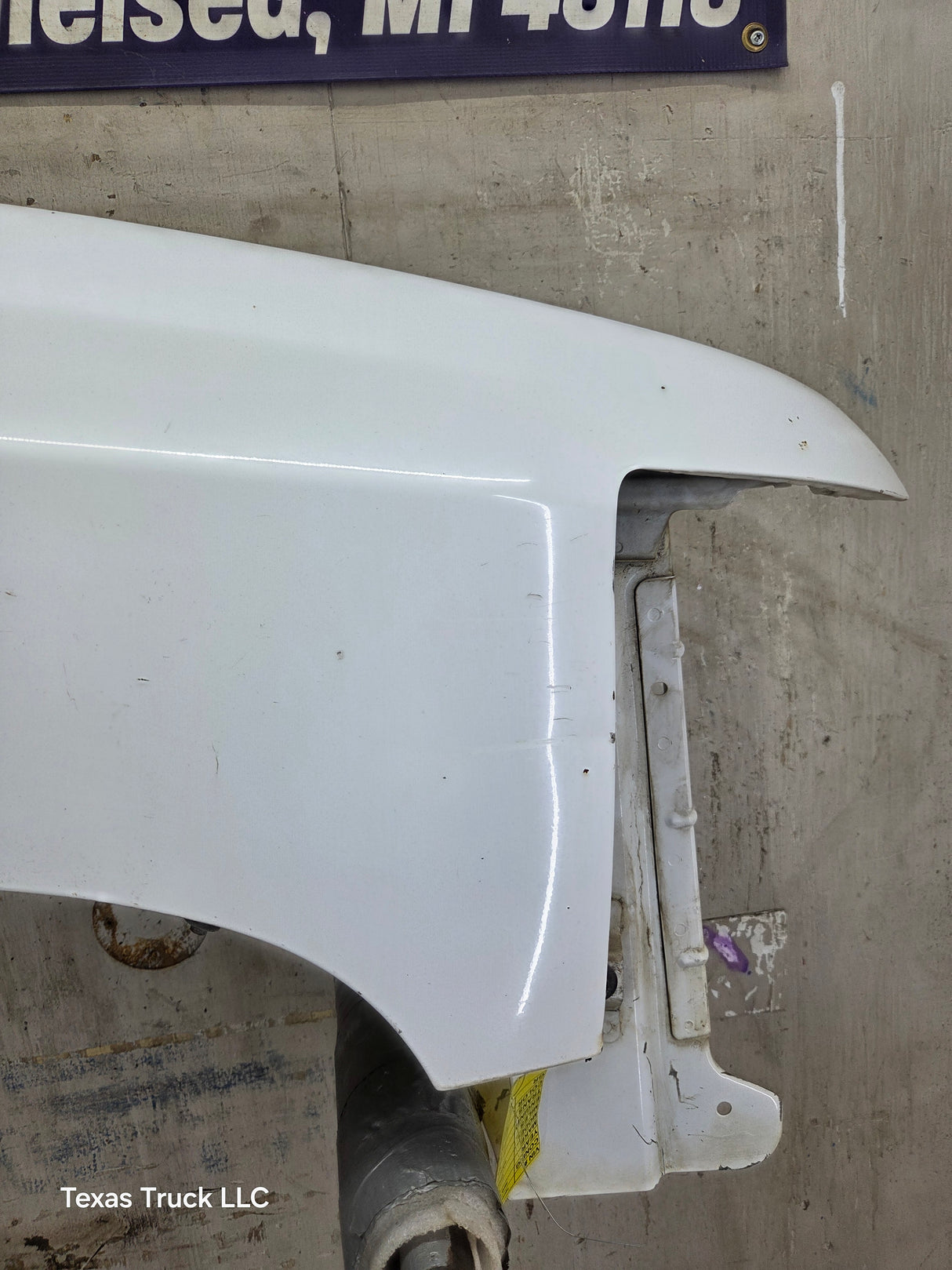 2007-2013 Chevrolet Silverado Passenger Side Front RH Fender 1500 2500 3500 HD