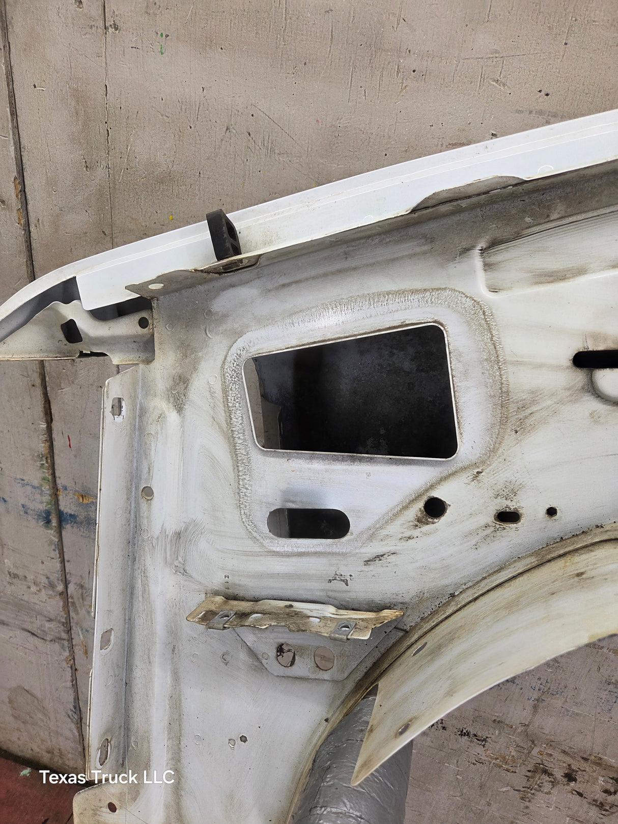 2007-2013 Chevrolet Silverado Passenger Side Front RH Fender 1500 2500 3500 HD