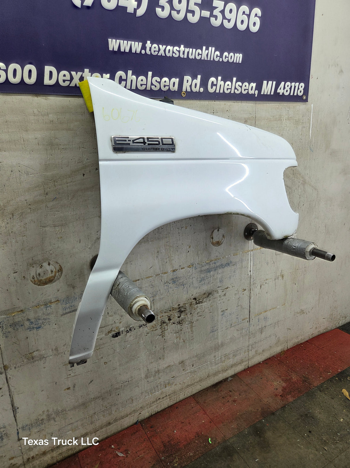 1999-2007 Ford Super Duty RH Passenger Side Front Fender E150 E250 E350 E450 E550 Econoline