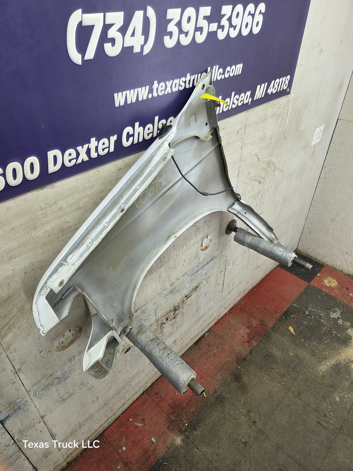 1999-2007 Ford Super Duty RH Passenger Side Front Fender E150 E250 E350 E450 E550 Econoline