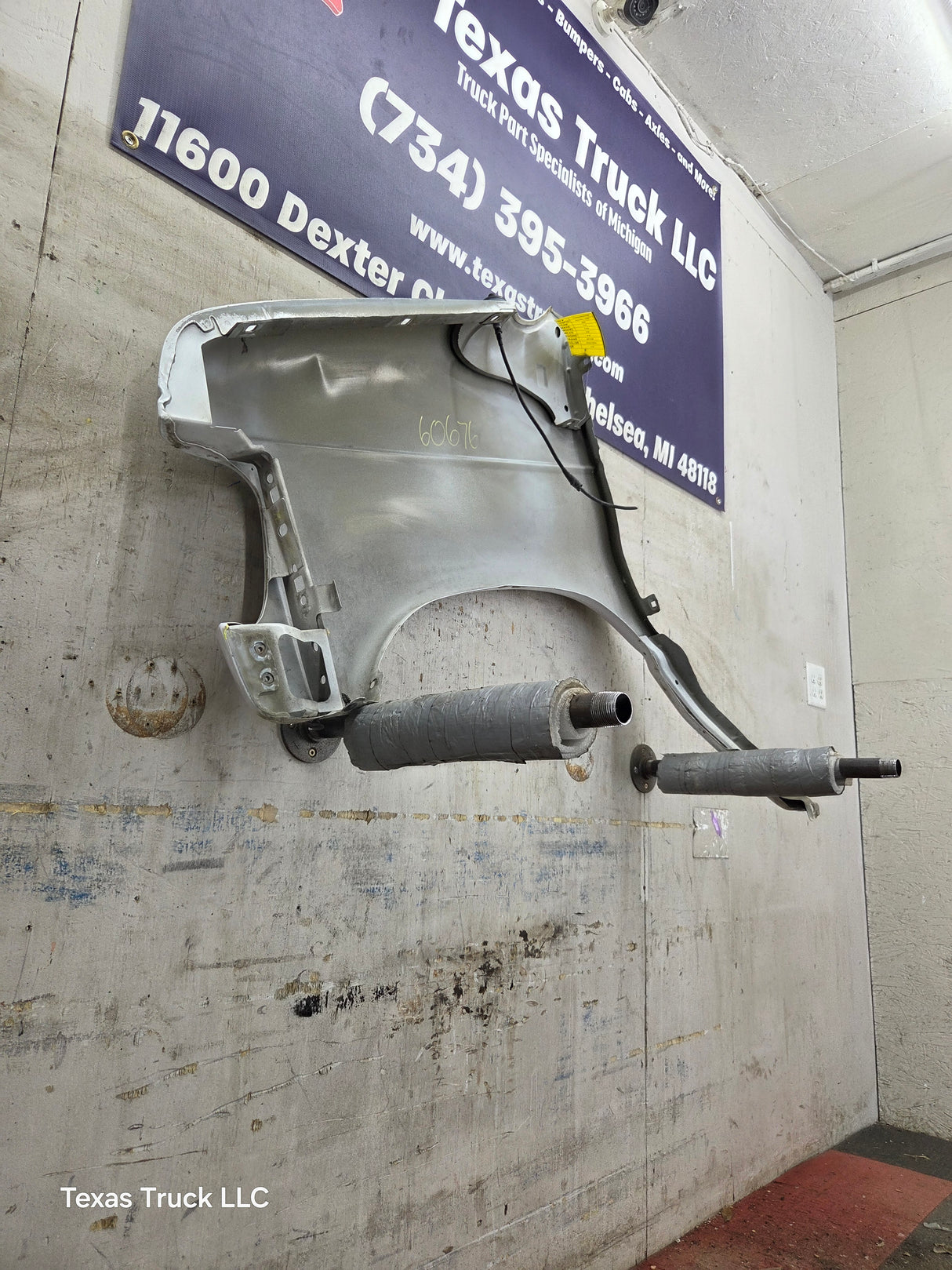 1999-2007 Ford Super Duty RH Passenger Side Front Fender E150 E250 E350 E450 E550 Econoline