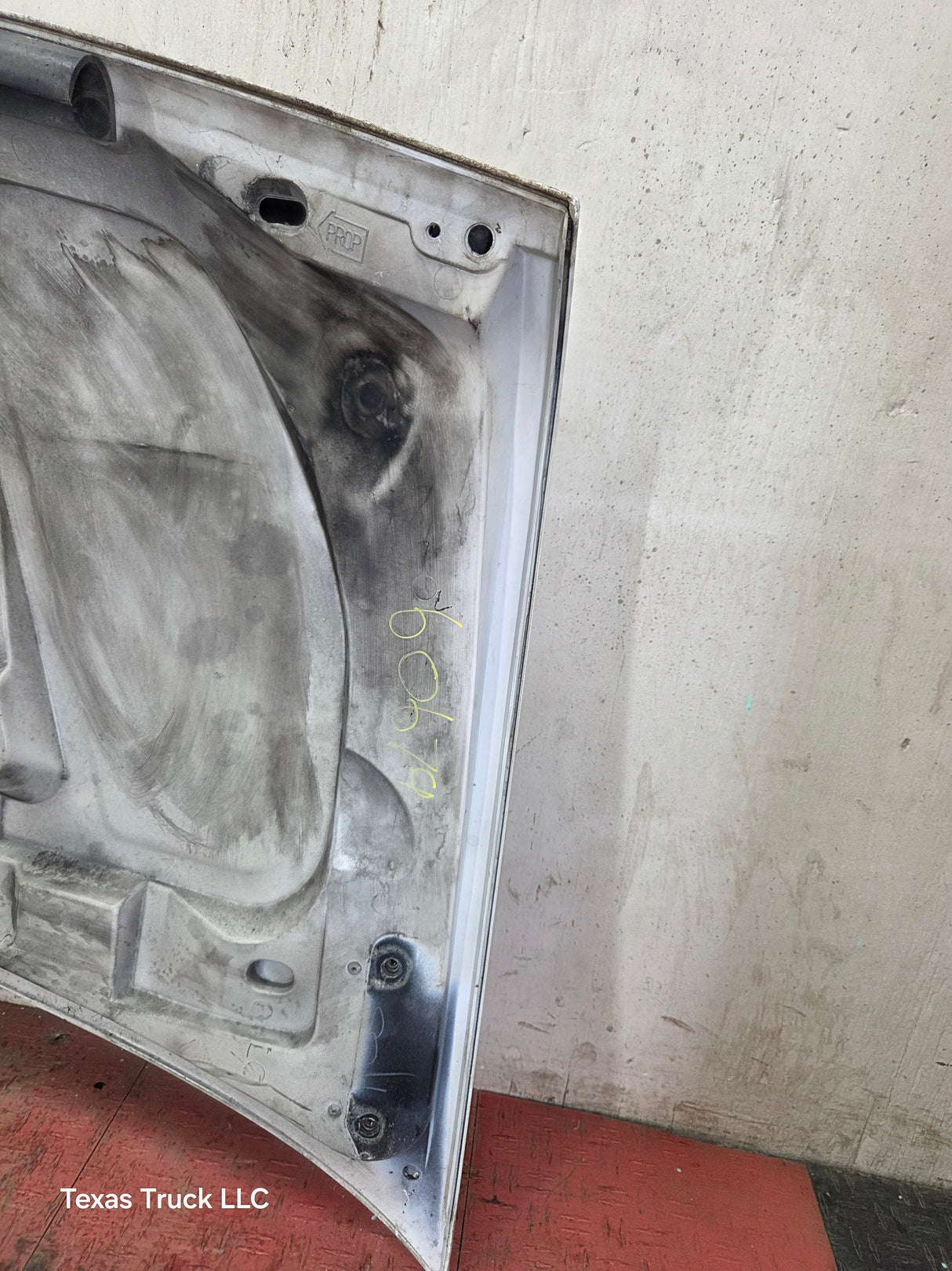2003-2007 Ford E-Series Hood E150 E250 E350 E450