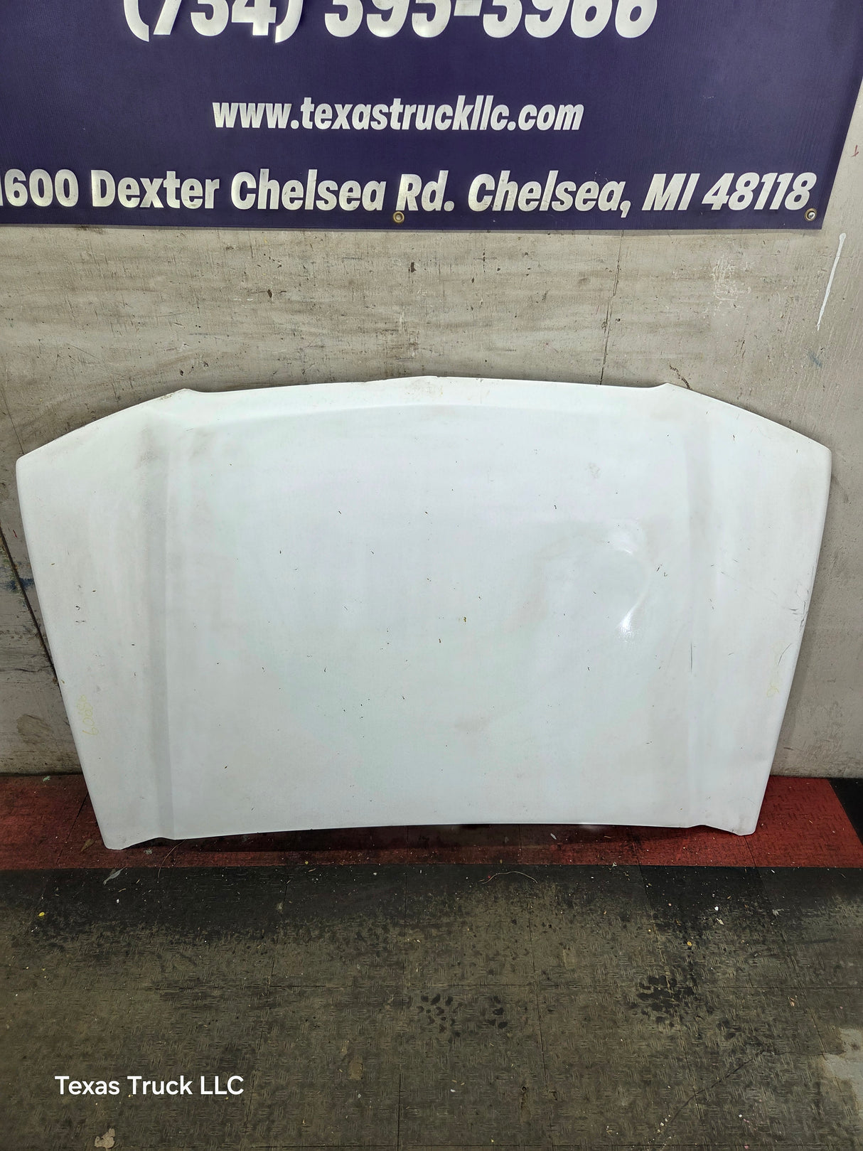 2003-2006 Chevrolet Silverado 1500 2500 'Cateye' Hood "Standard Line" - Summit White