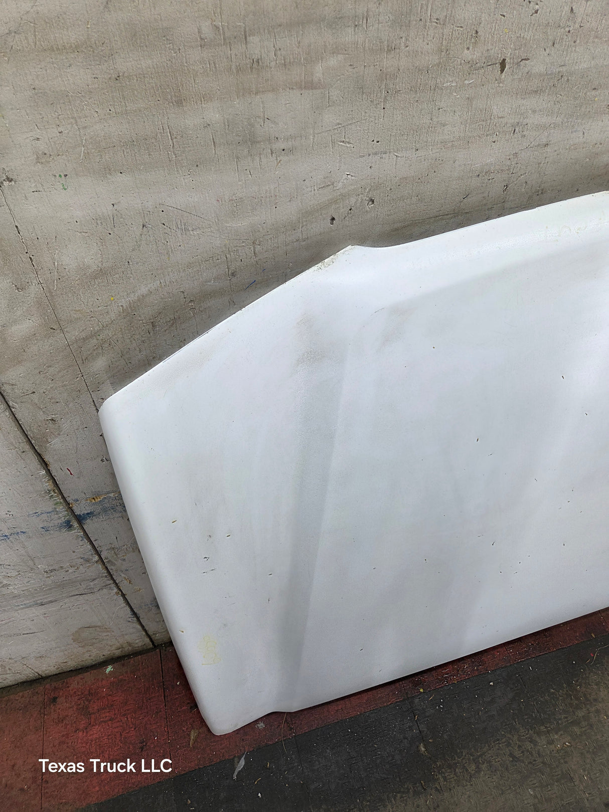 2003-2006 Chevrolet Silverado 1500 2500 'Cateye' Hood "Standard Line" - Summit White