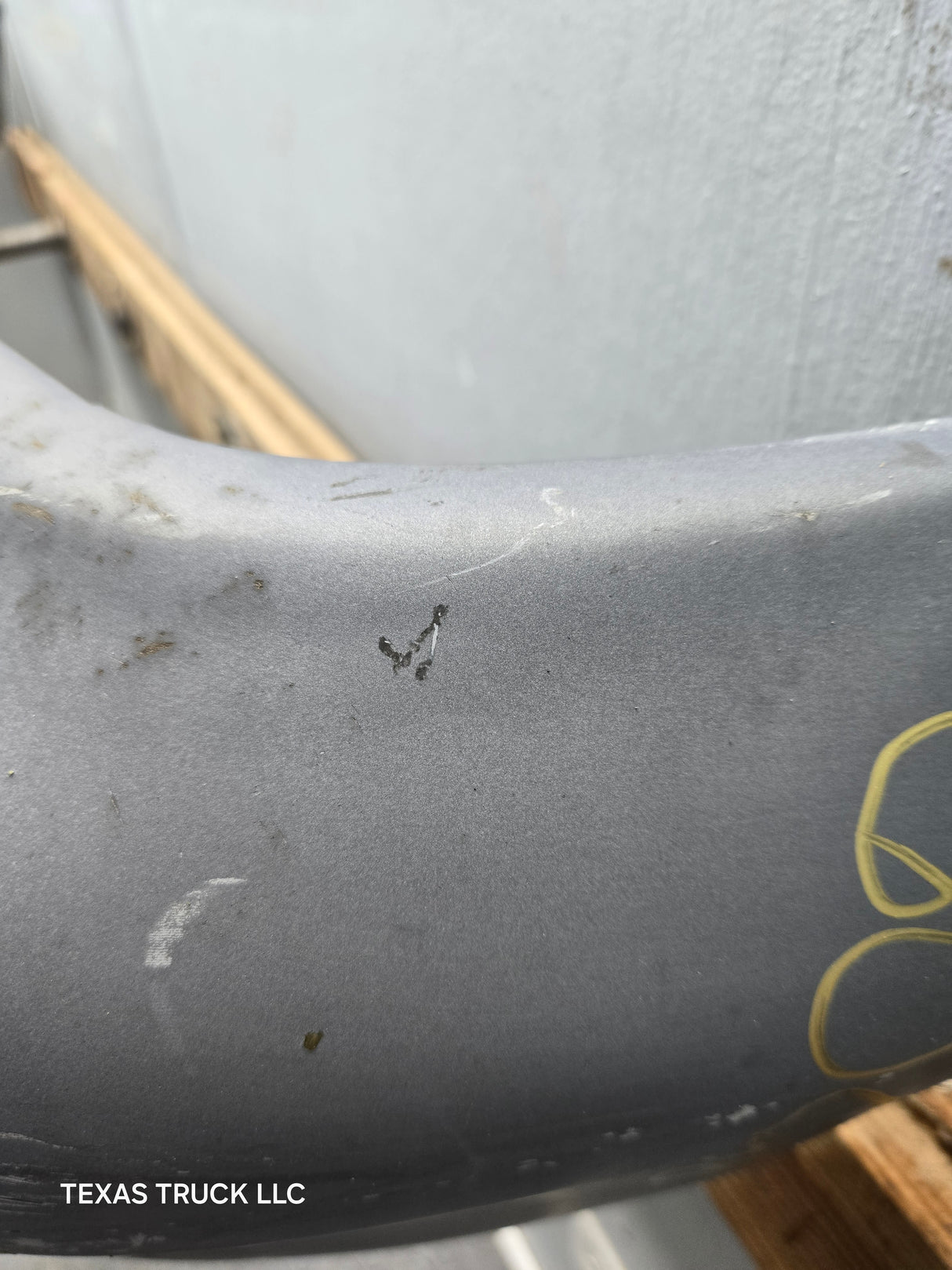 1992–2007 Ford Econoline E-150 E-250 E-350 E-450 E-550 Front Bumper