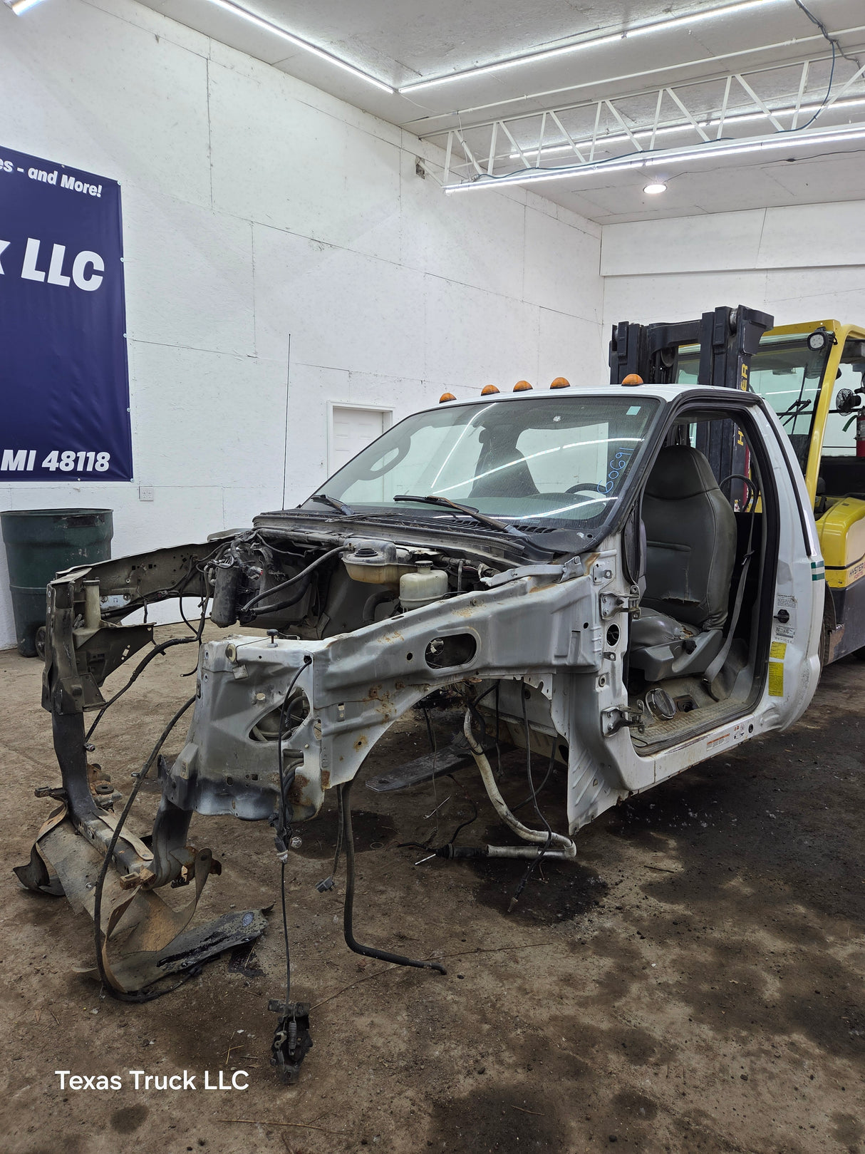 2005-2007 Ford Super Duty F250 F350 F450 F550 2 Door Regular Cab