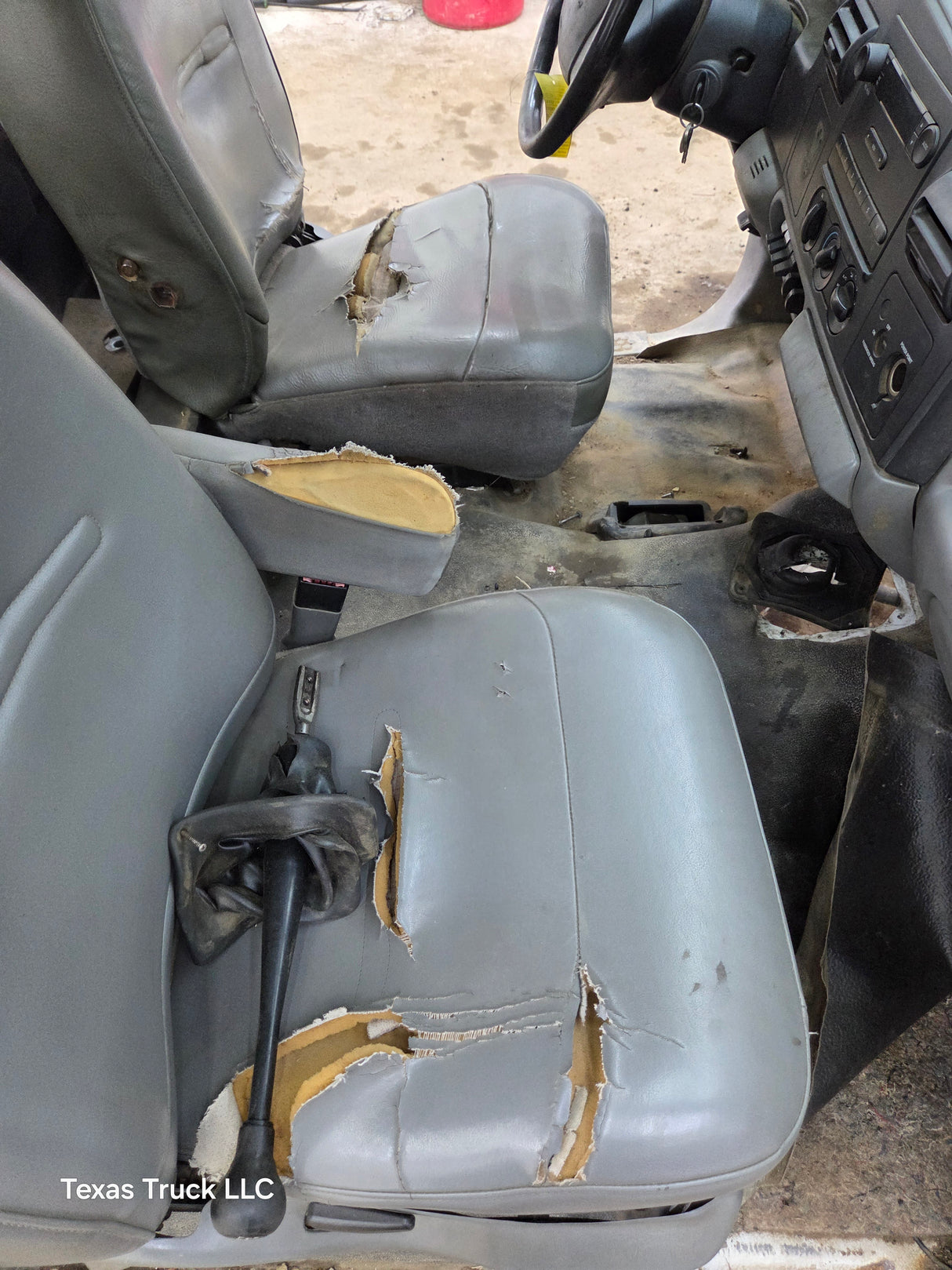 2005-2007 Ford Super Duty F250 F350 F450 F550 2 Door Regular Cab