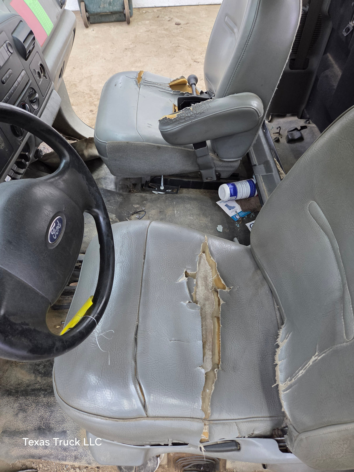 2005-2007 Ford Super Duty F250 F350 F450 F550 2 Door Regular Cab