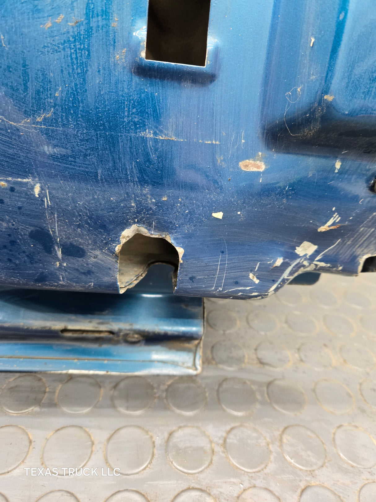 1999-2007 Ford Super Duty F250 F350 F450 F550 LH Extended Cab Driver Side Rear Door