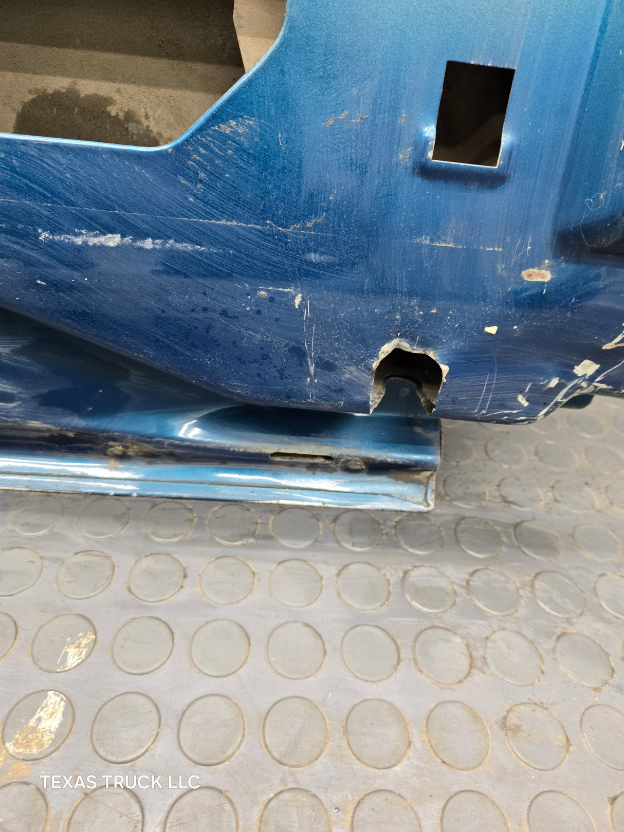 1999-2007 Ford Super Duty F250 F350 F450 F550 LH Extended Cab Driver Side Rear Door