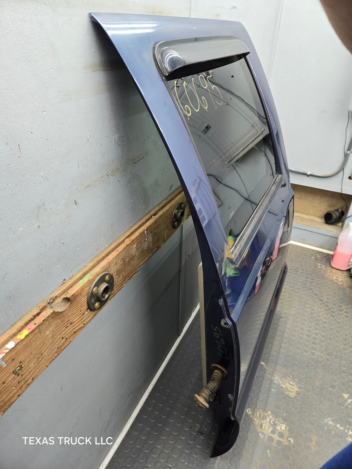 1999-2011 Ford Super Duty LH Driver Side Rear Crew Cab Door F250 F350 F450 F550