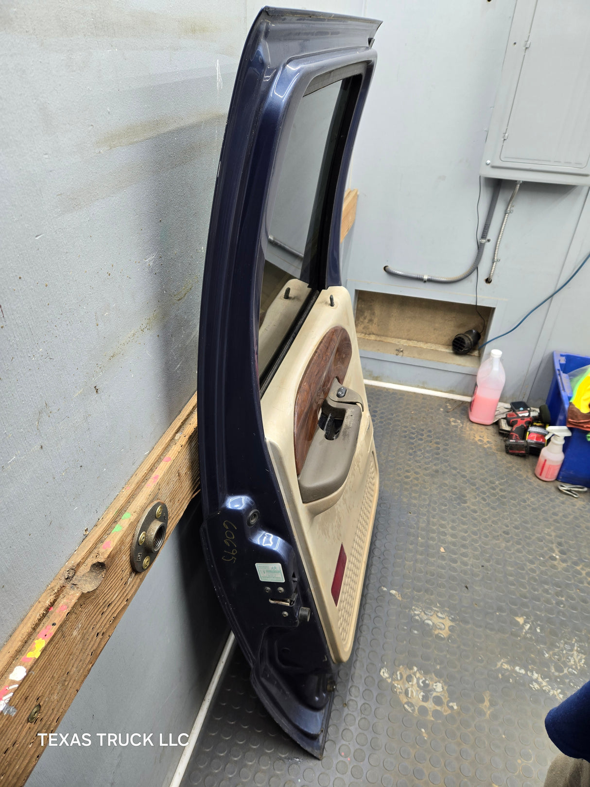 1999-2011 Ford Super Duty LH Driver Side Rear Crew Cab Door F250 F350 F450 F550