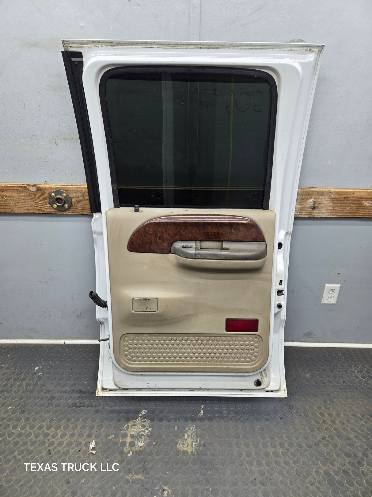 1999-2011 Ford Super Duty RH Passenger Side Rear Crew Cab Door F250 F350 F450 F550