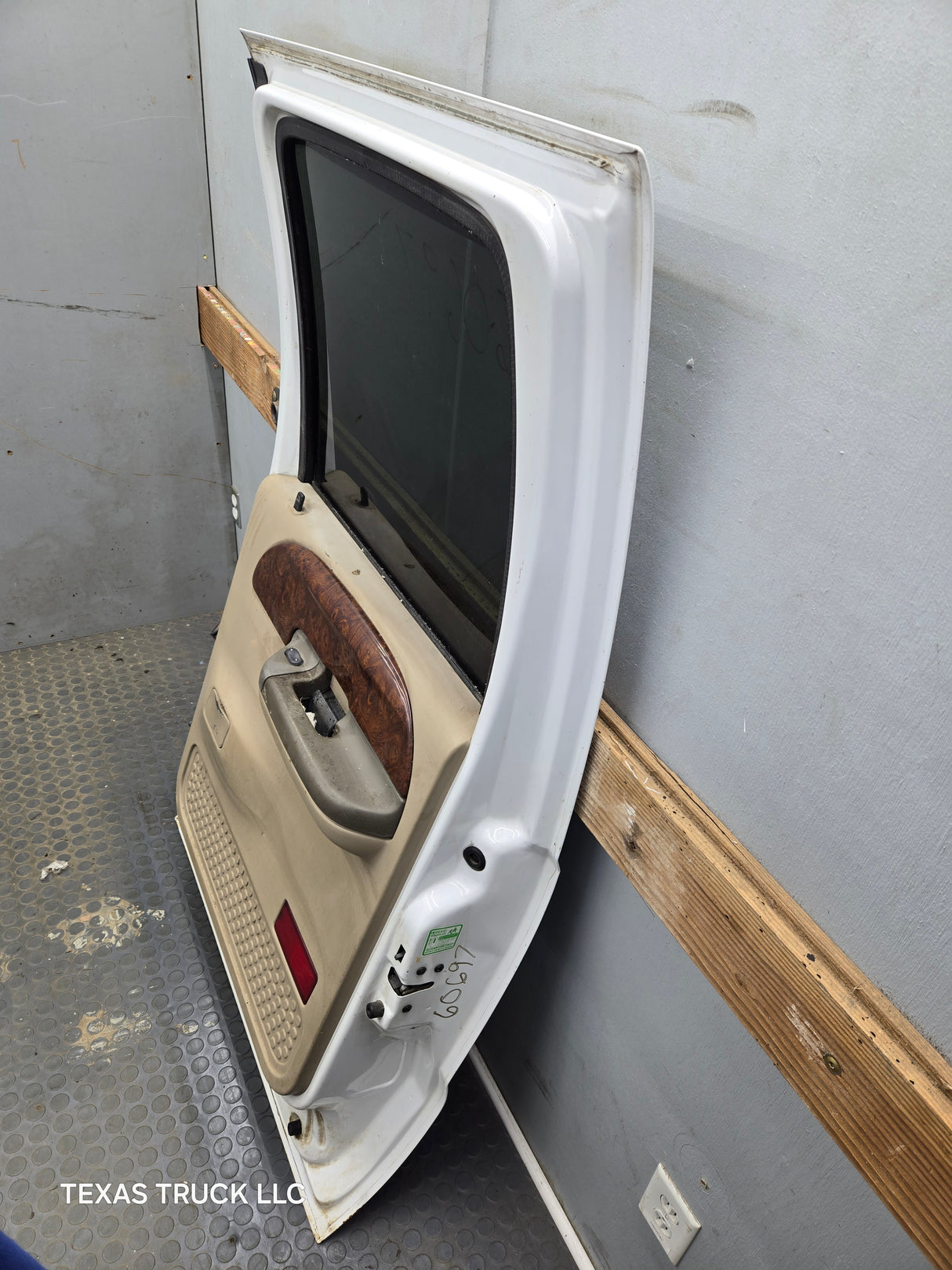 1999-2011 Ford Super Duty RH Passenger Side Rear Crew Cab Door F250 F350 F450 F550