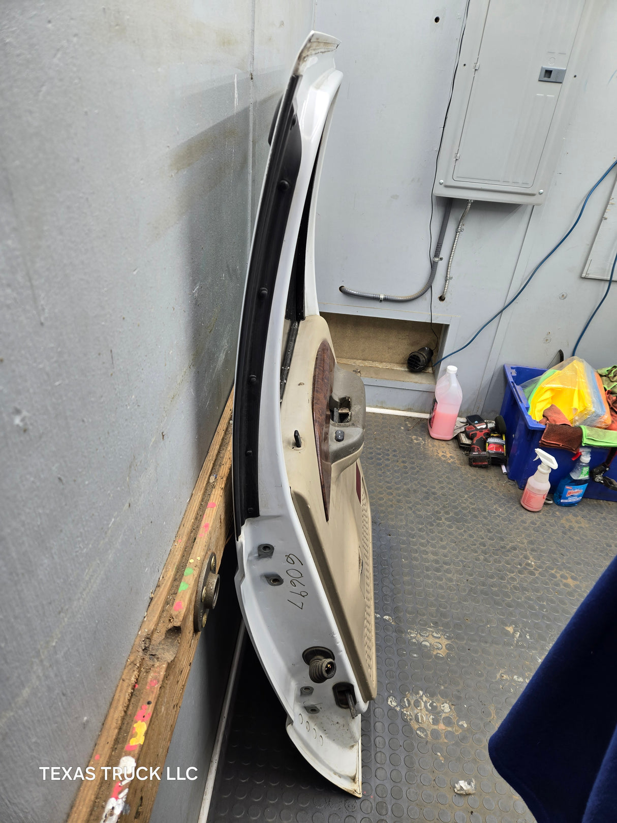 1999-2011 Ford Super Duty RH Passenger Side Rear Crew Cab Door F250 F350 F450 F550