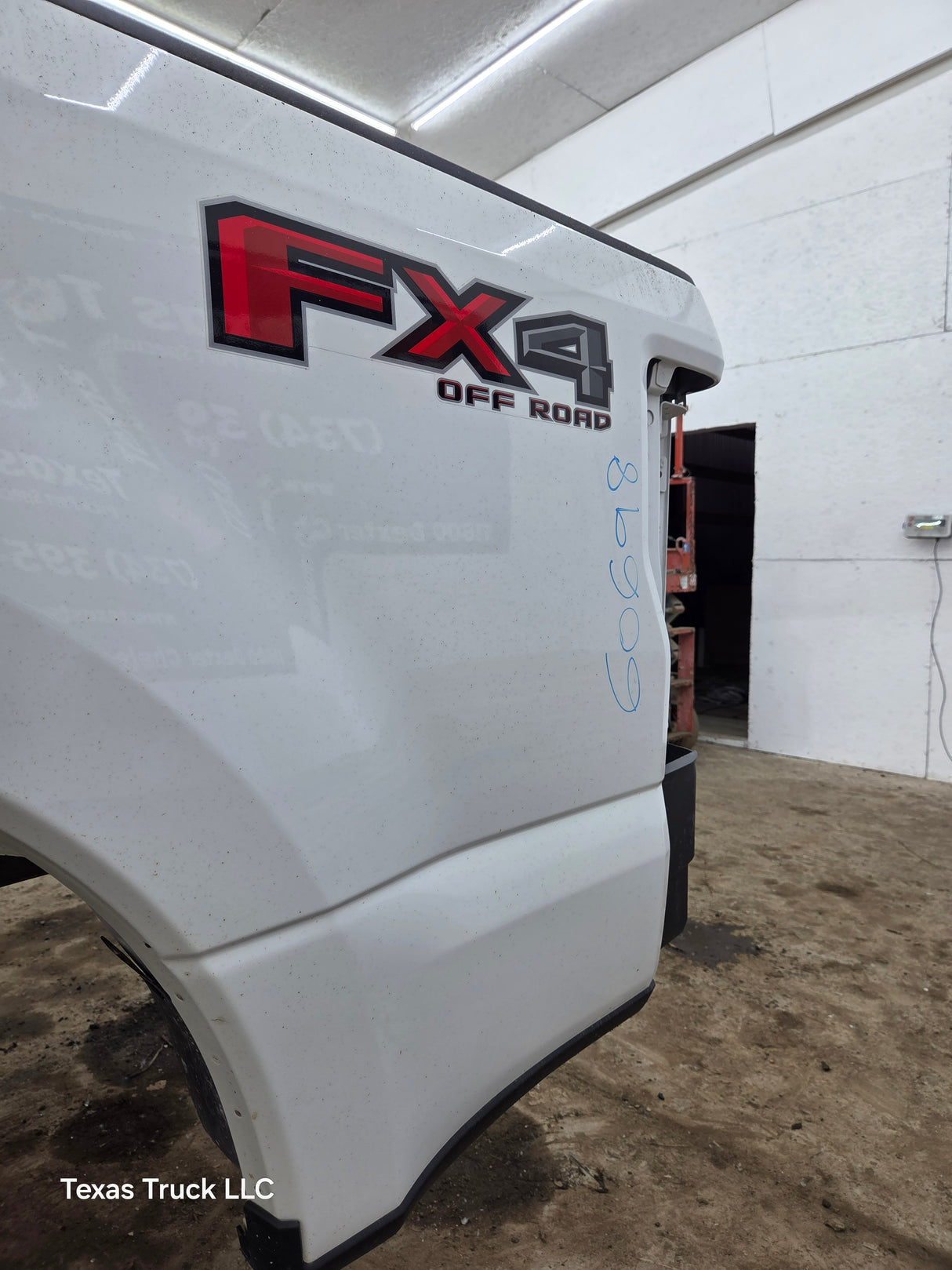 2017-2022 Ford F250 F350 Super Duty 6' 9" Short Truck Bed