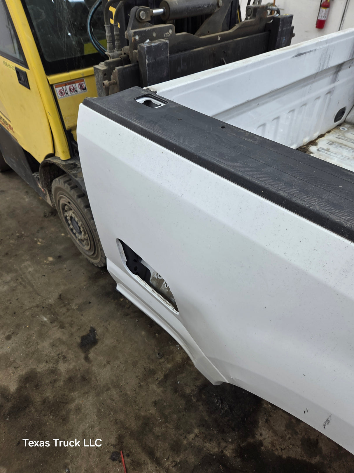 2017-2022 Ford F250 F350 Super Duty 6' 9" Short Truck Bed
