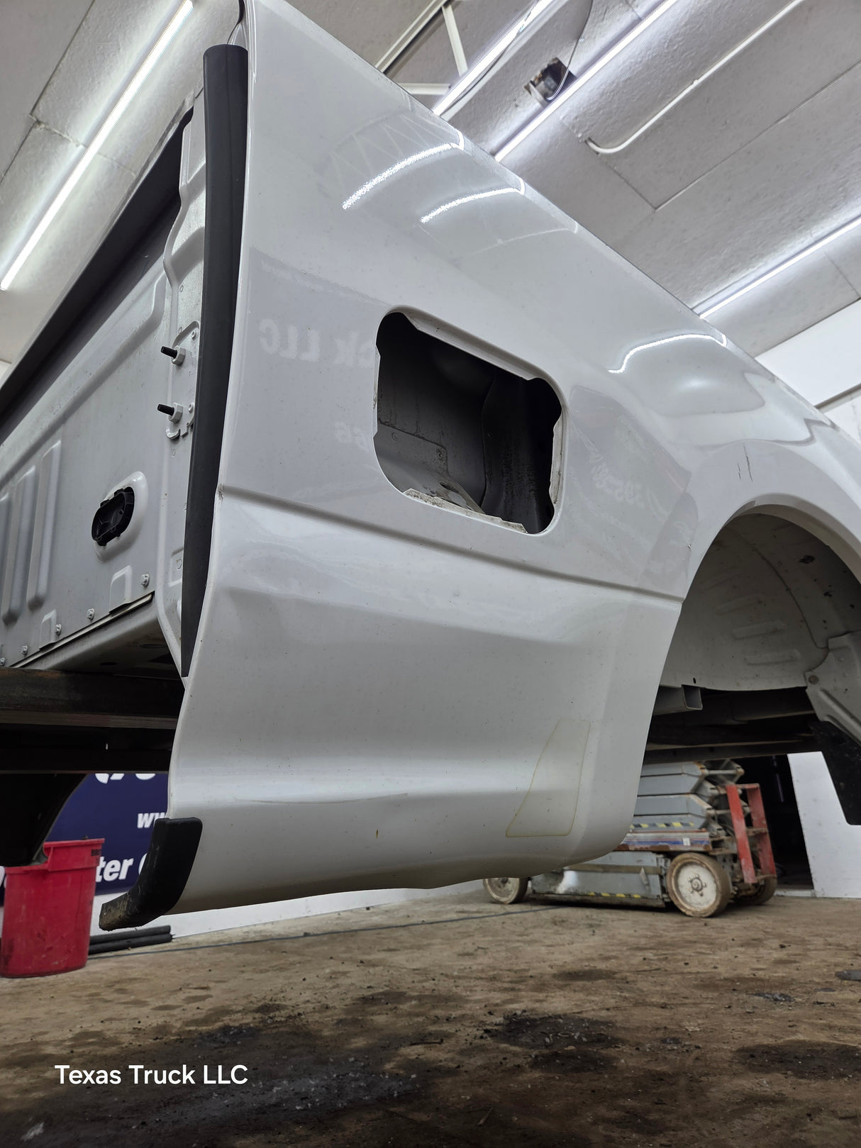 2017-2022 Ford F250 F350 Super Duty 6' 9" Short Truck Bed