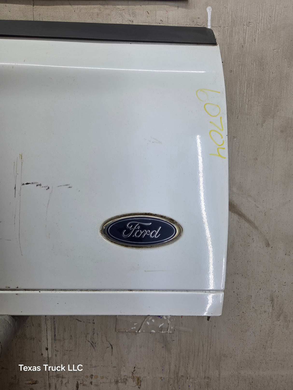 1997-2003 F150 / 1999-2007 Ford F250 F350 F450 F550 Super Duty Tailgate