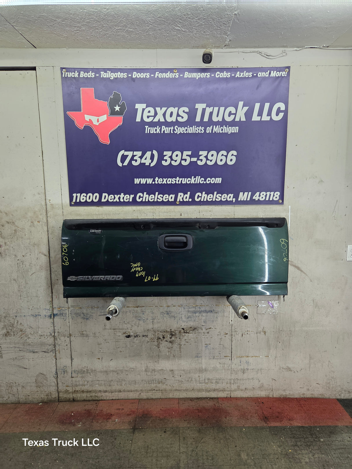 1999-2007 Chevrolet Silverado / GMC Sierra 1500 2500 3500 Tailgate