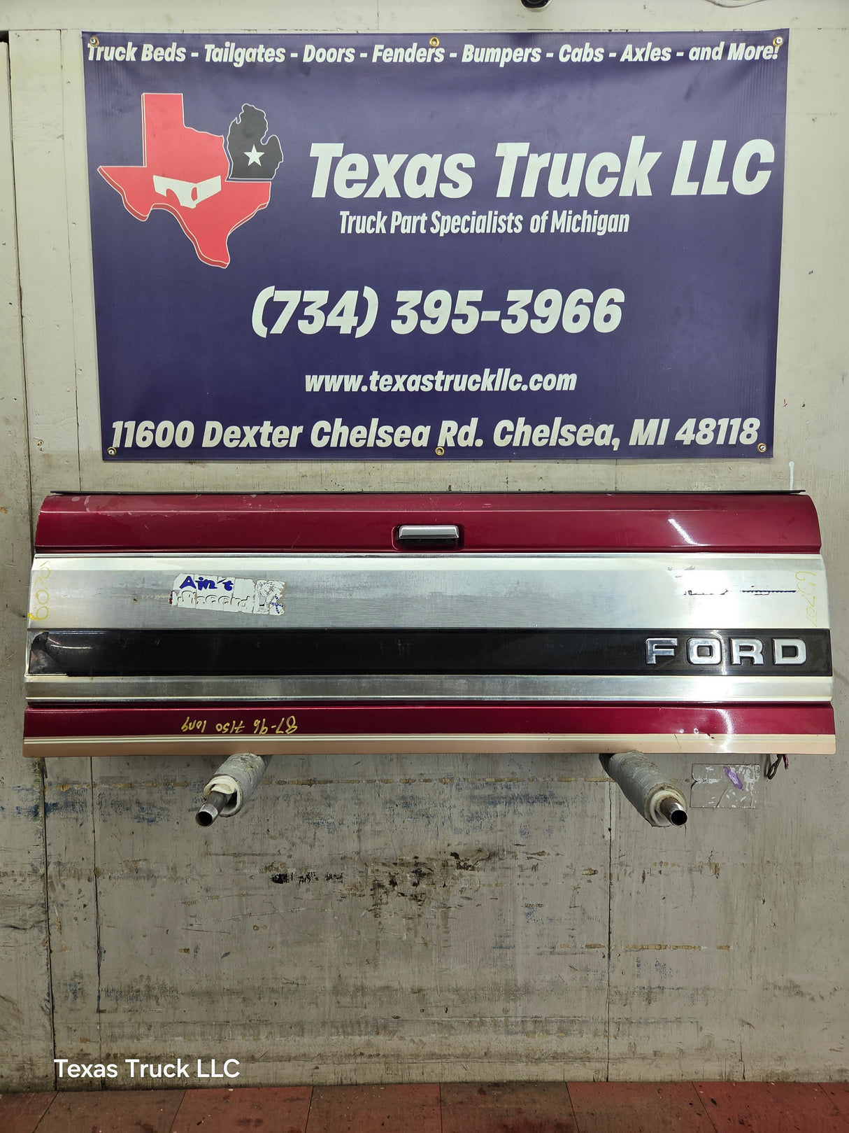 1980-1986 Bullnose / Bricknose / OBS Ford F100 F150 F250 F350 Tailgate