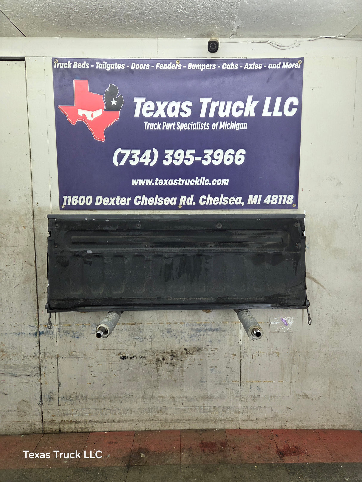1997-2003 F150 / 1999-2007 Ford F250 F350 F450 F550 Super Duty Tailgate
