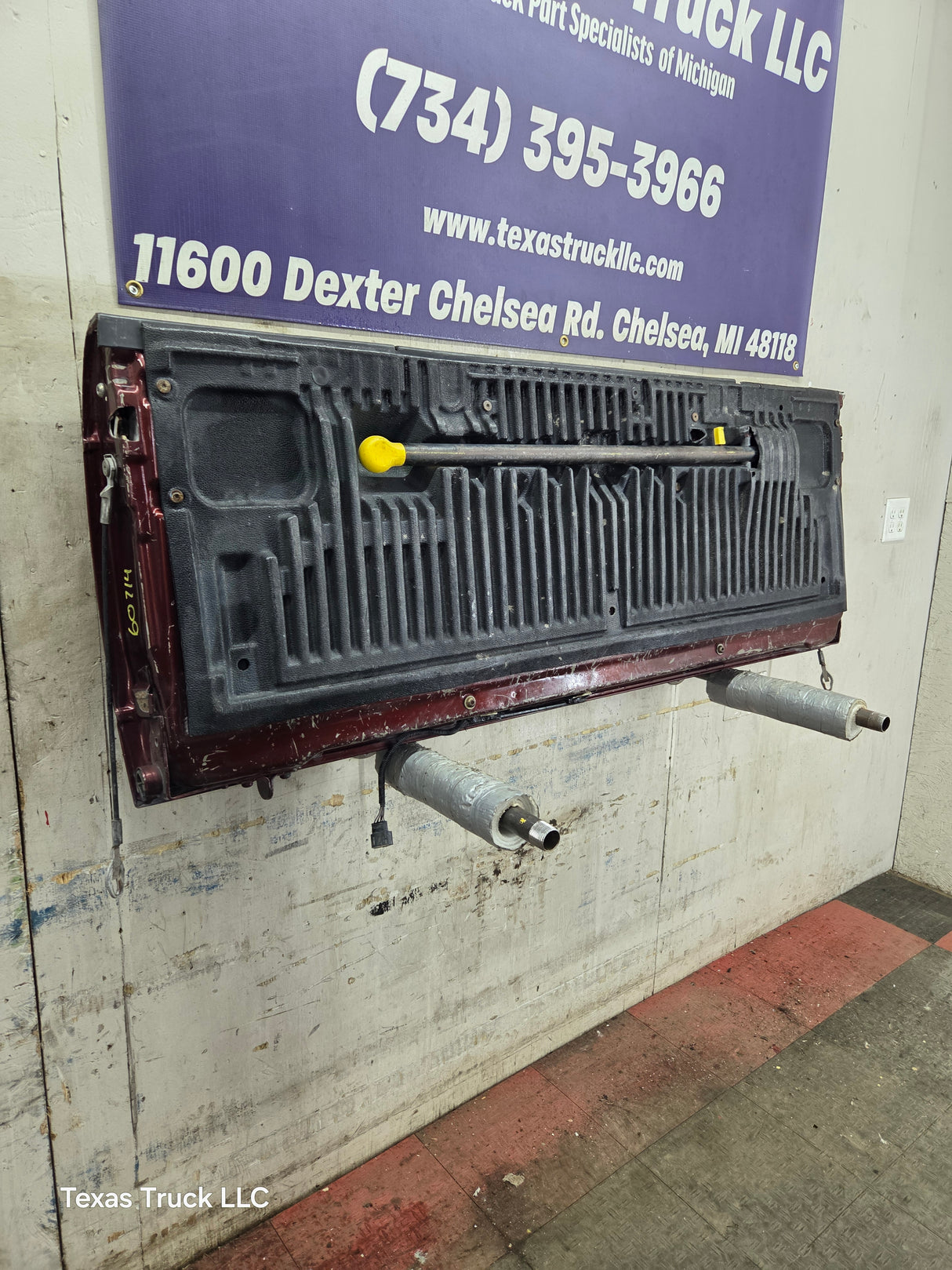 2008-2016 Ford Super Duty Platinum Tailgate With Step F250 F350 F450 F550