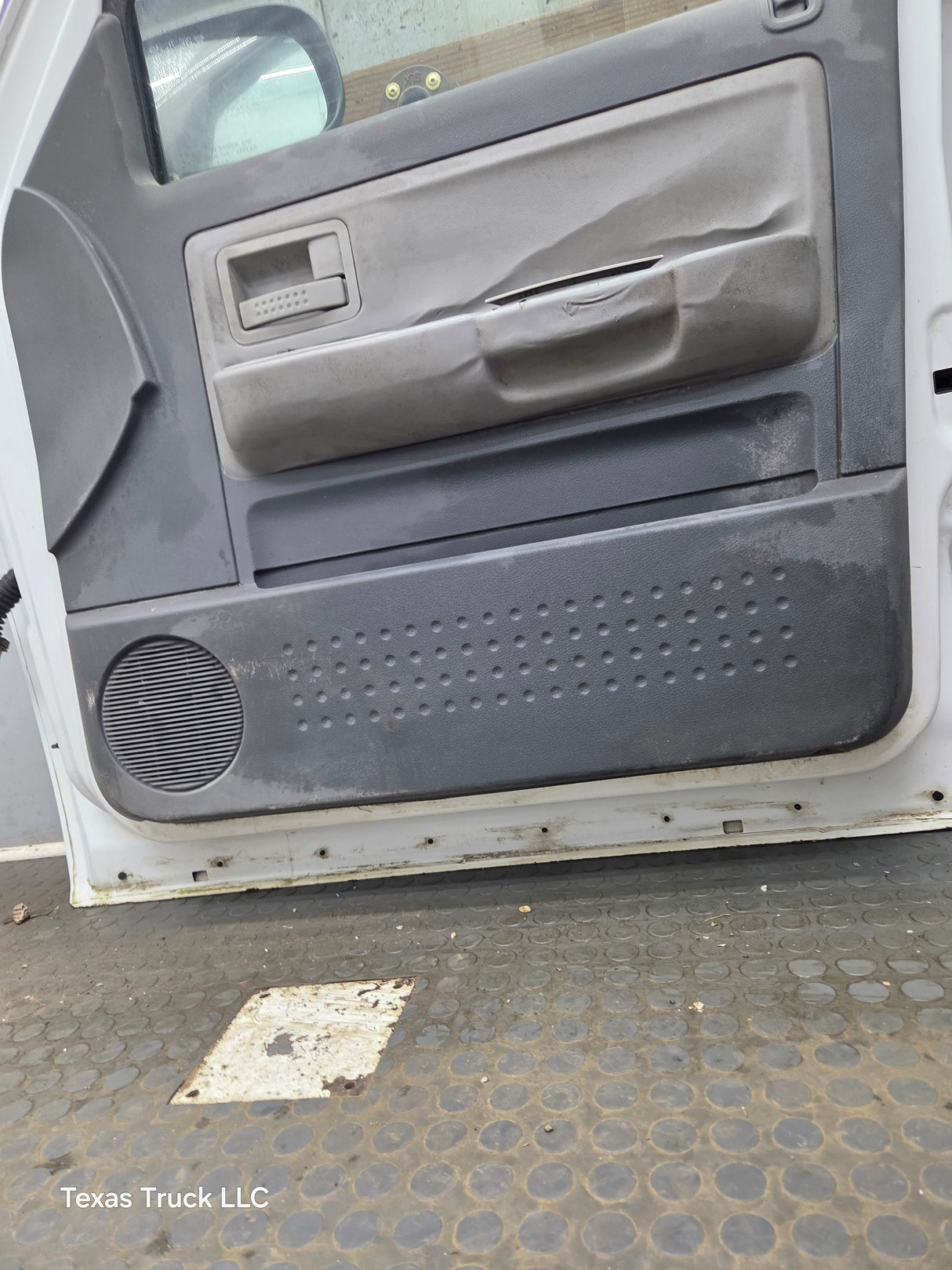 2005-2011 Dodge Dakota Passenger Side RH Front Door