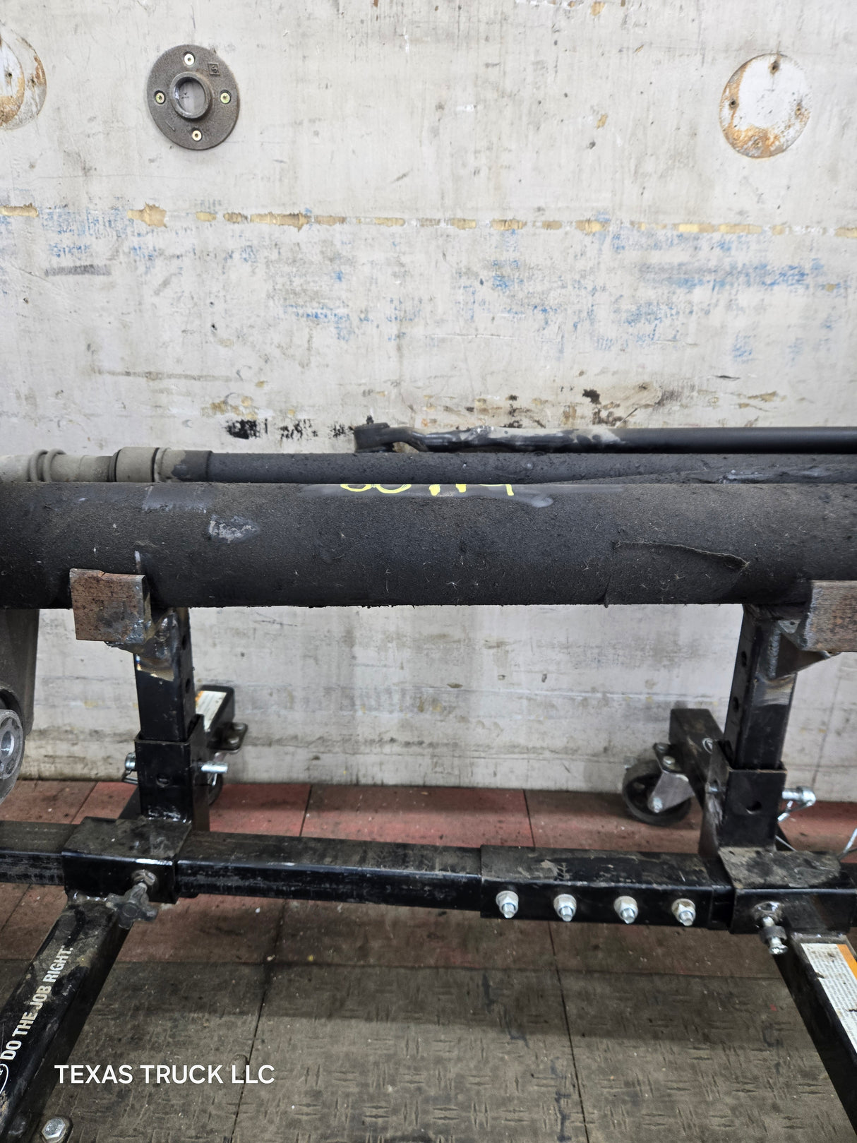 2005-2016 Ford Super Duty F450 F550 FRONT Axle 2wd