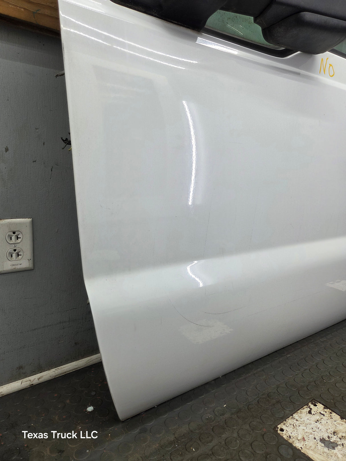 2012-2016 Ford Super Duty LH Driver Side Front Door F250 F350 F450 F550