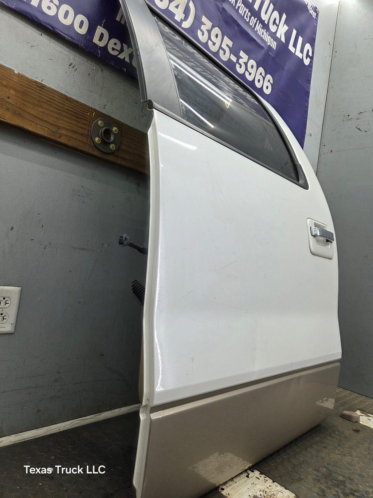 2004-2008 Ford F150 Rear LH Driver Crew Cab Door