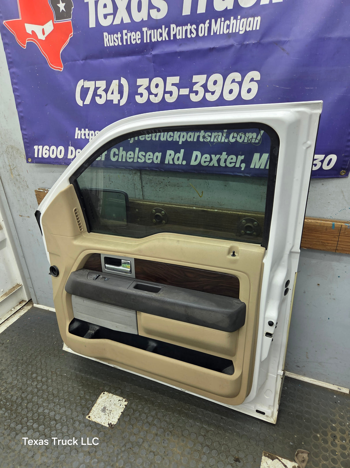 2004-2008 Ford F150 Extended/Regular Cab Passenger Side Front Door RH